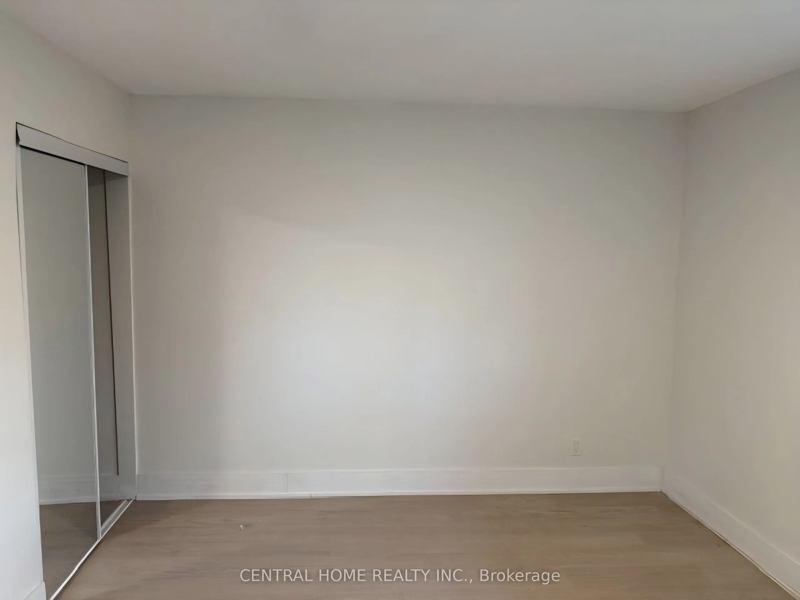 206 Parkview Crescent