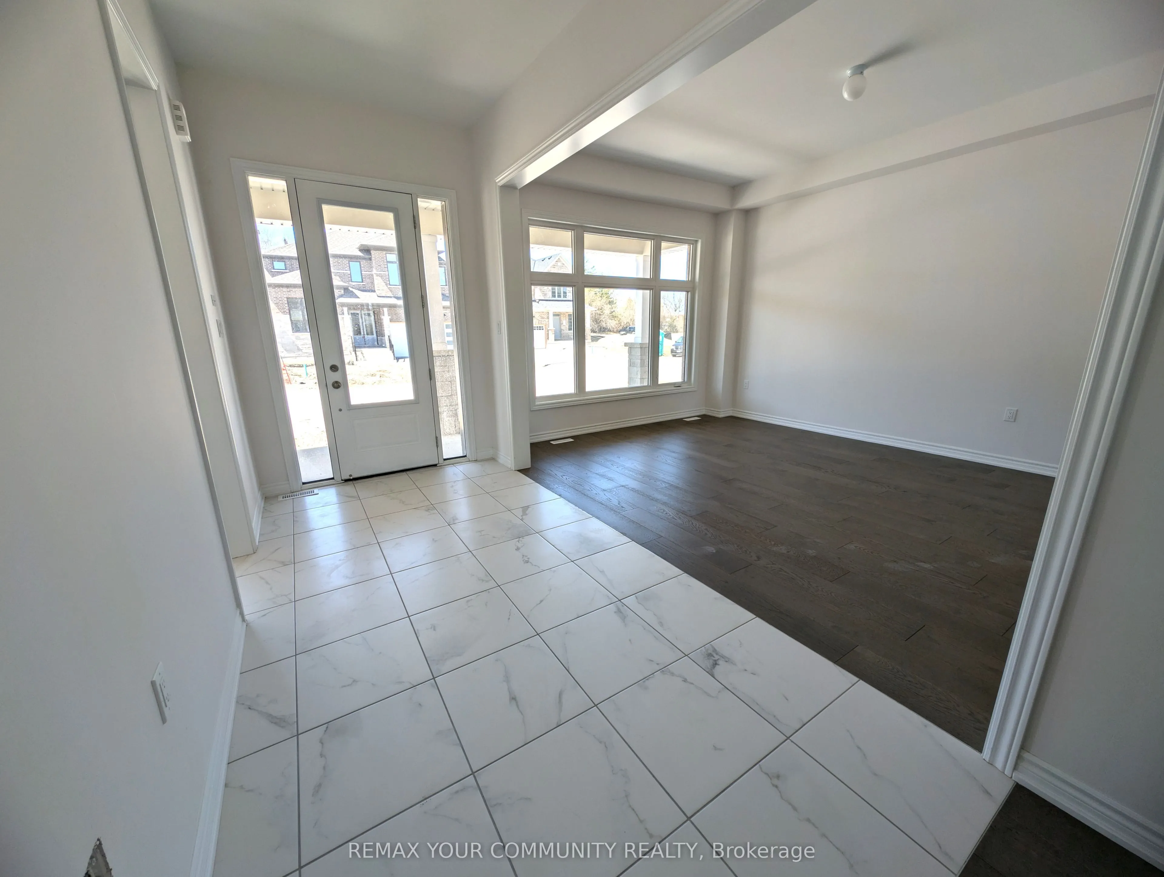 3 Rail Trail Court