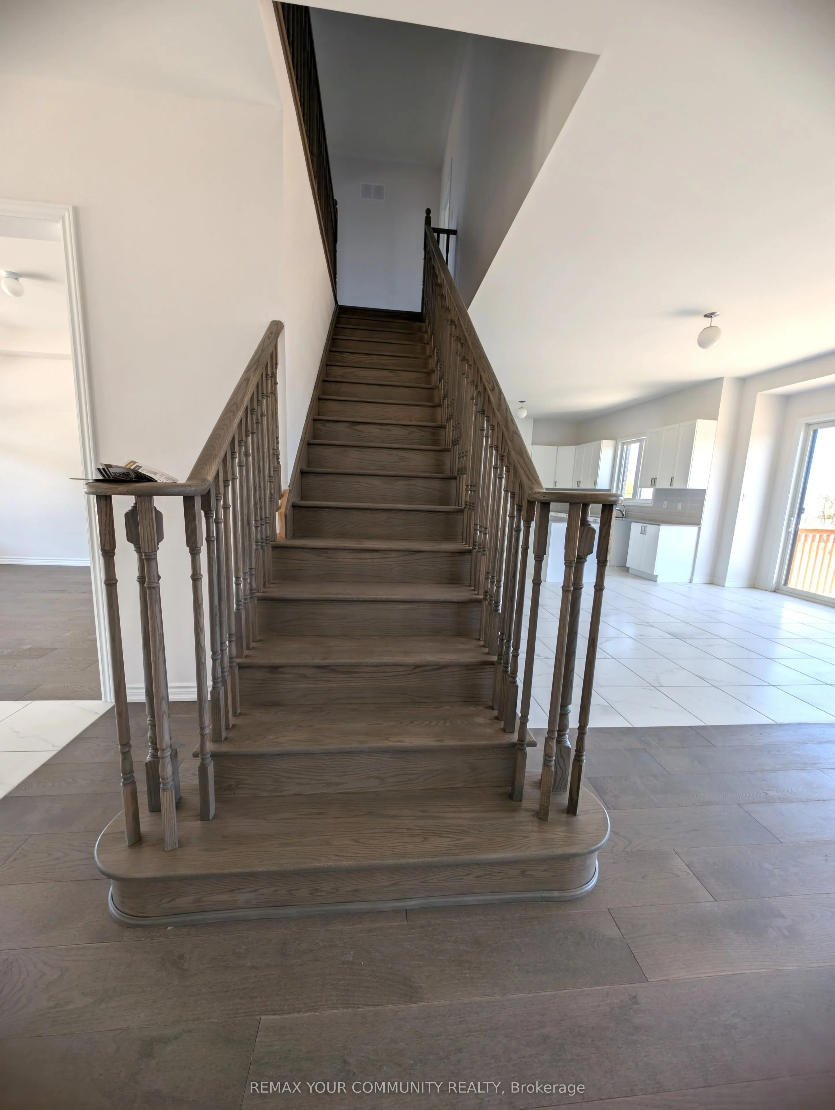 3 Rail Trail Court