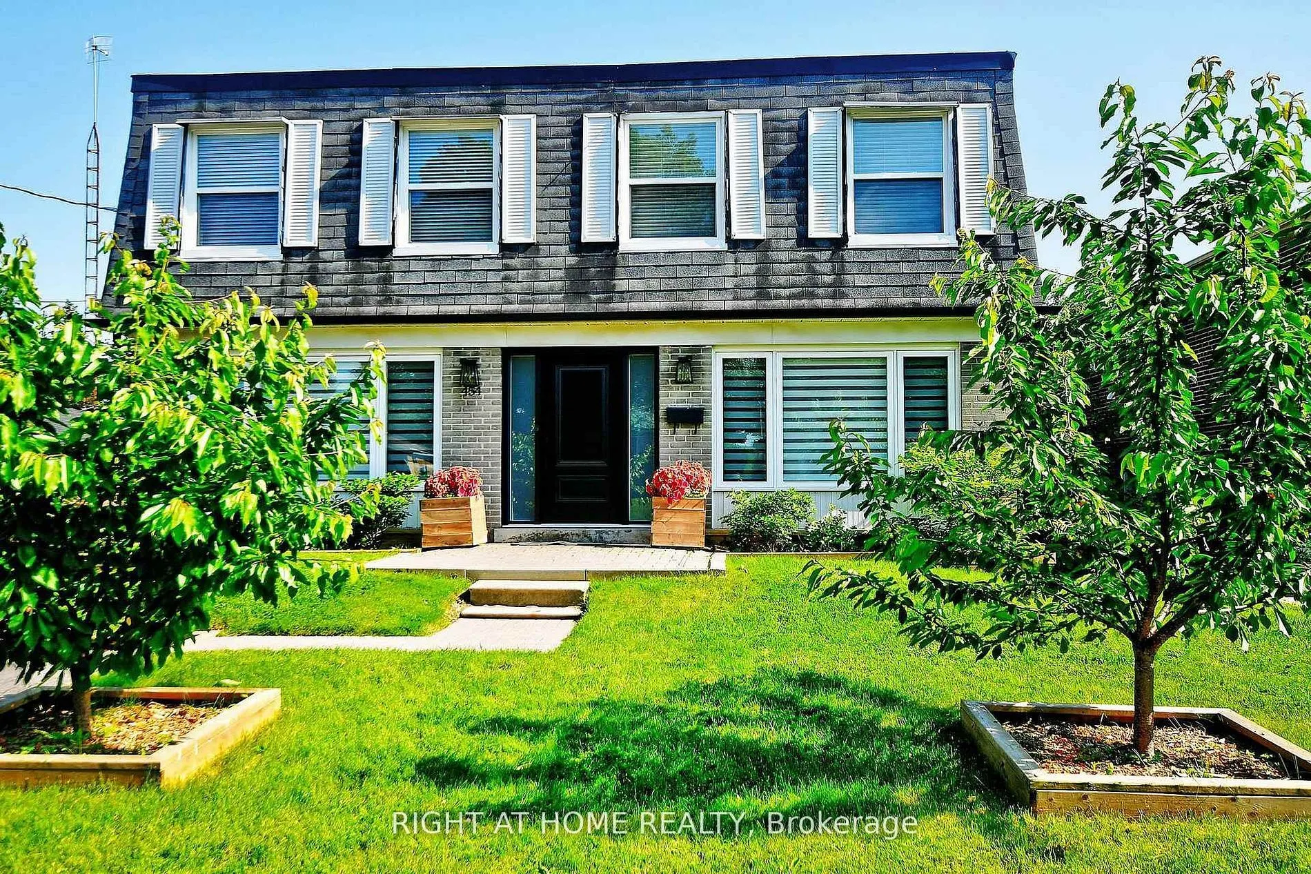 454 Alper Street