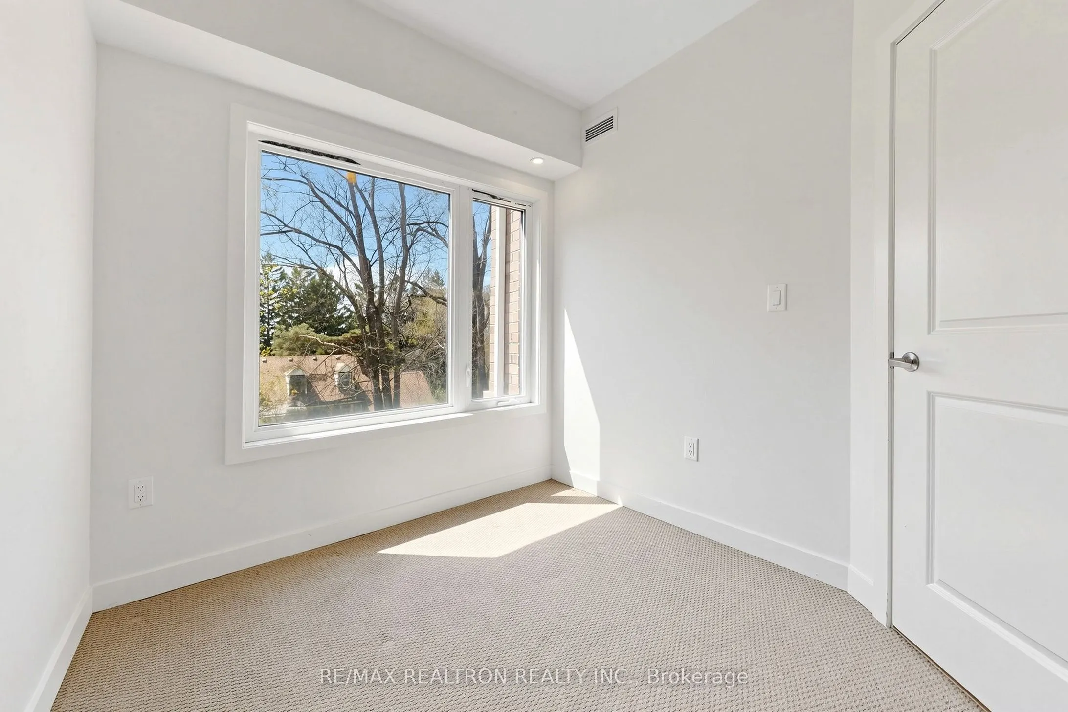 60 Elizabeth Street #3405