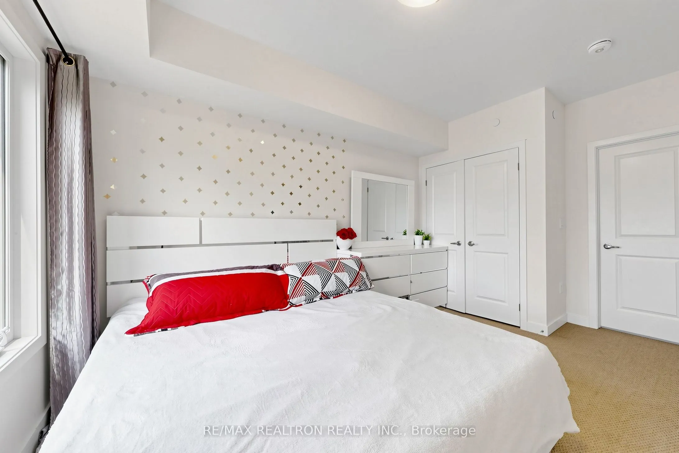 60 Elizabeth Street #3405