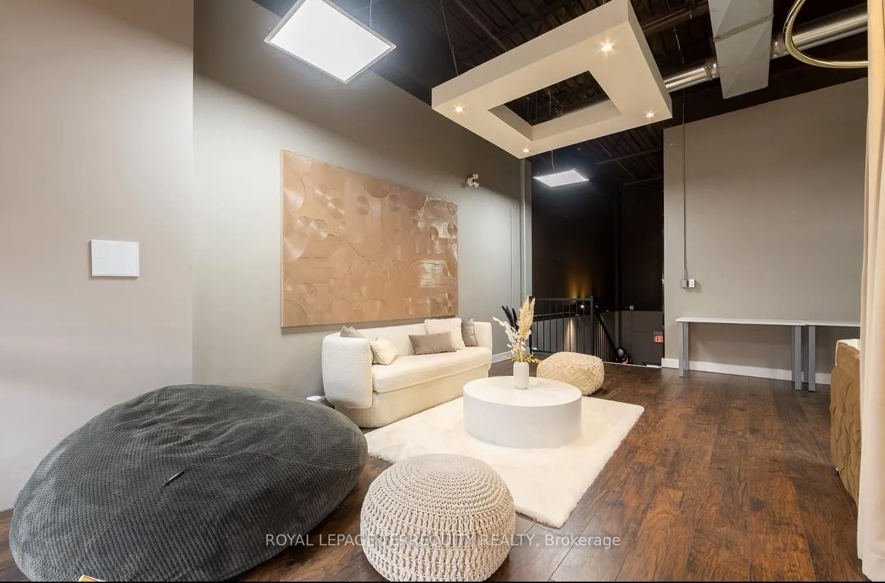 8750 Jane Street #20