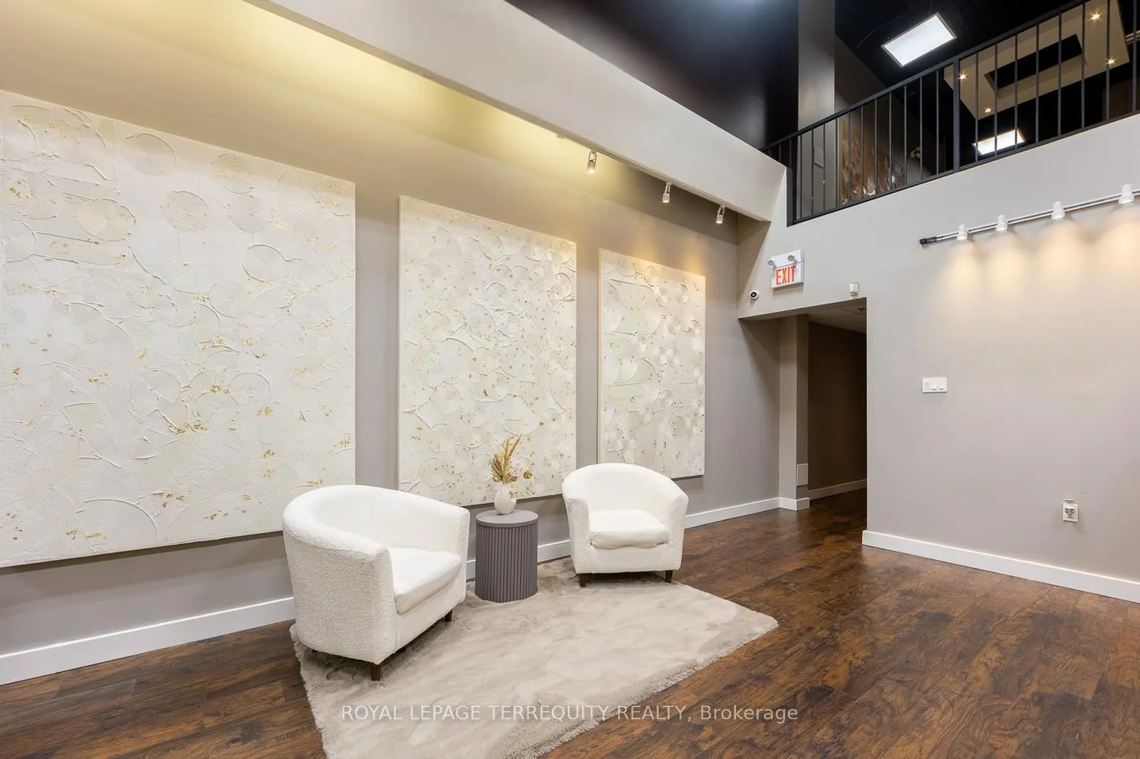 8750 Jane Street #20