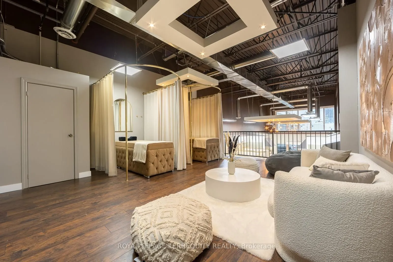 8750 Jane Street #20