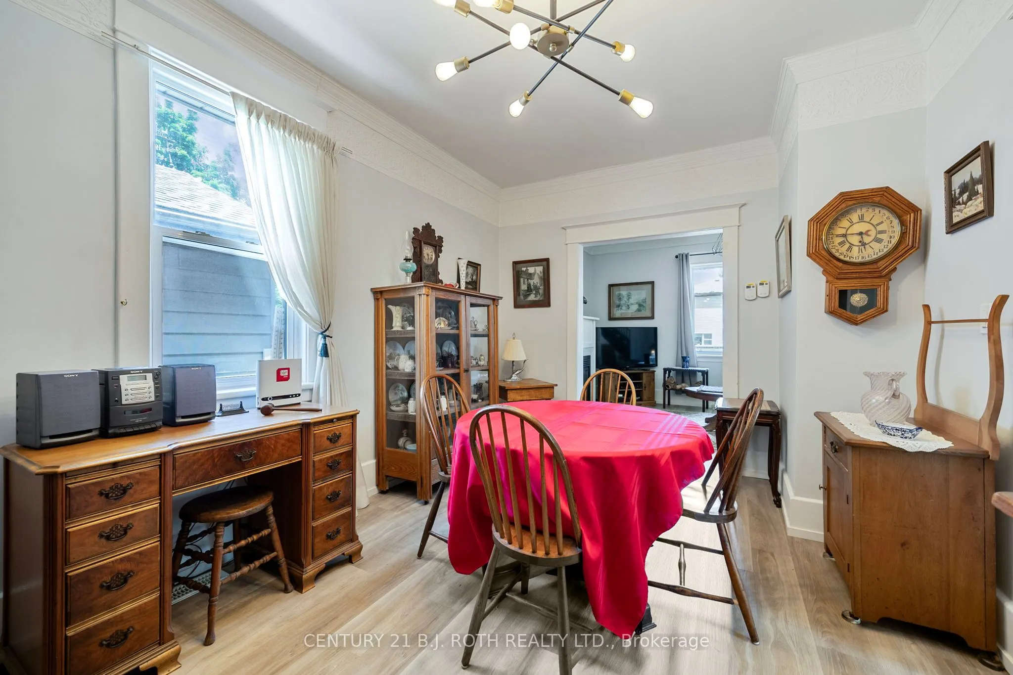 46 Church Street S