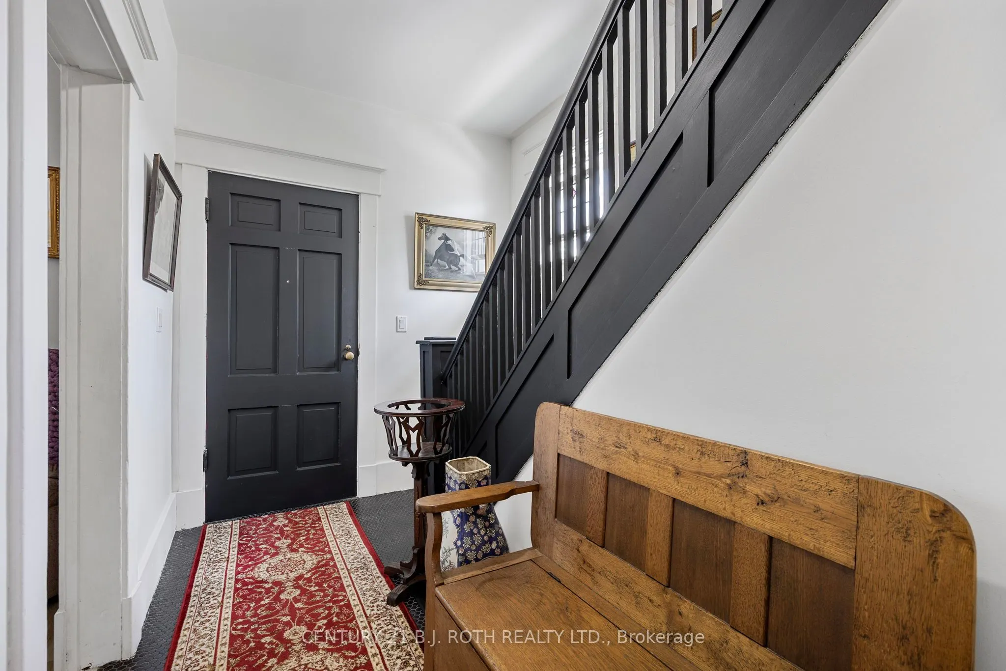 46 Church Street S