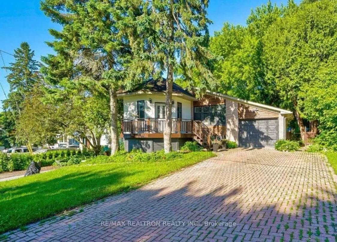 60 Hillview Drive