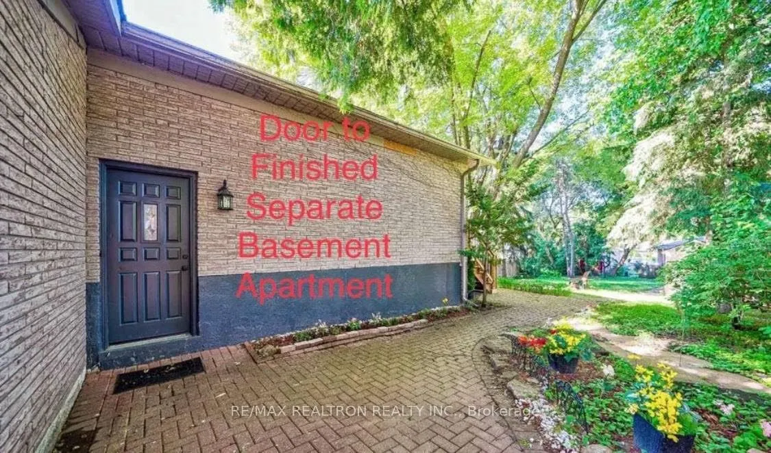 60 Hillview Drive