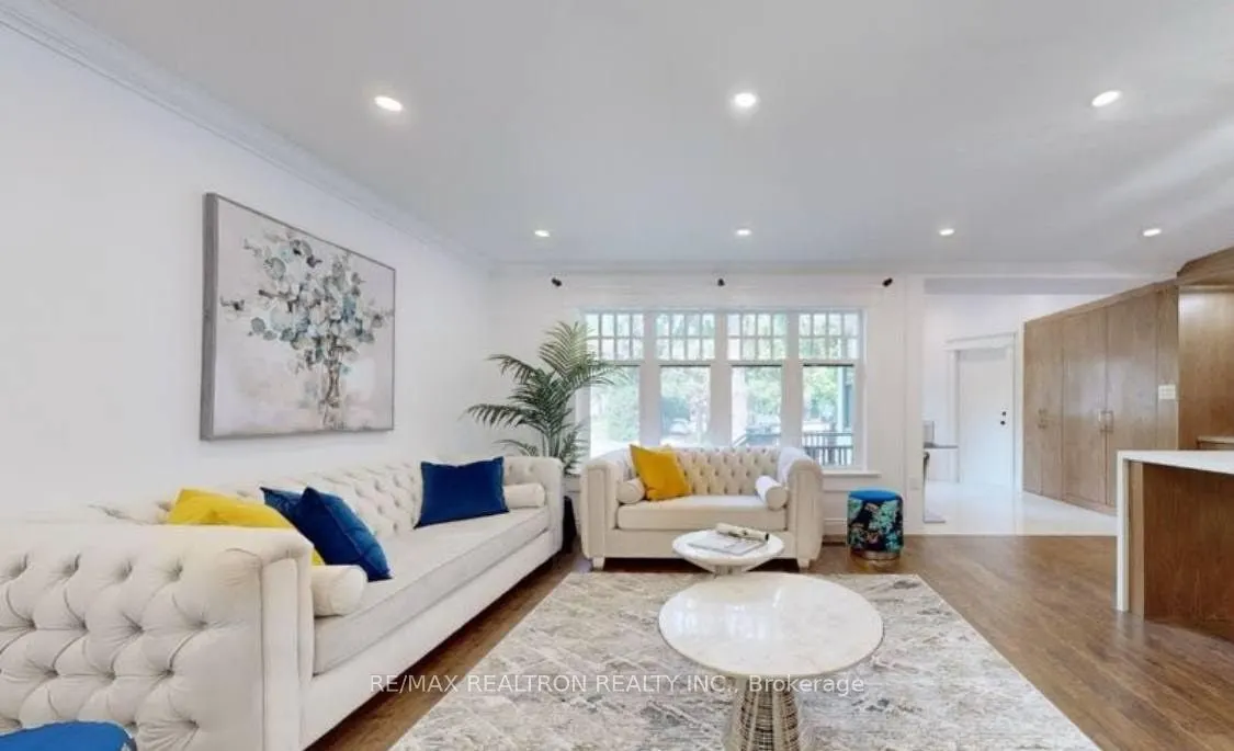 60 Hillview Drive