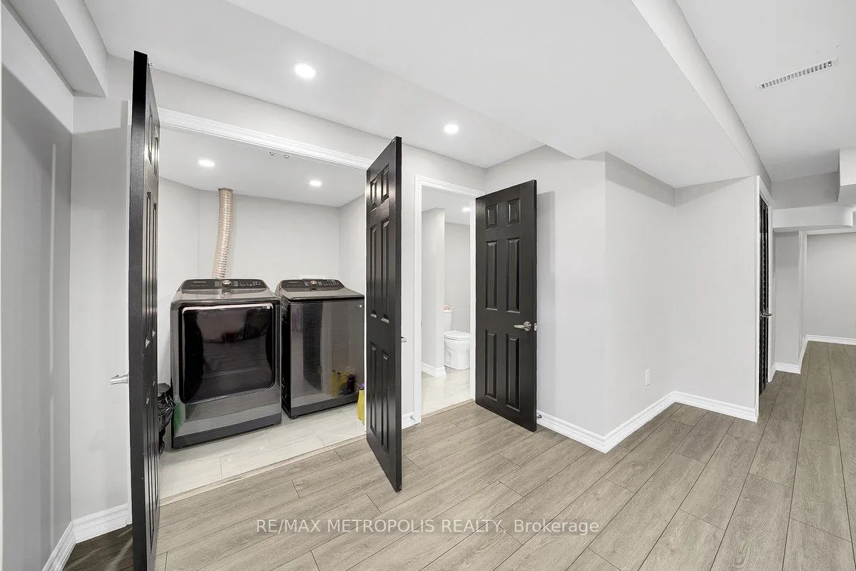 115 Pelee Avenue