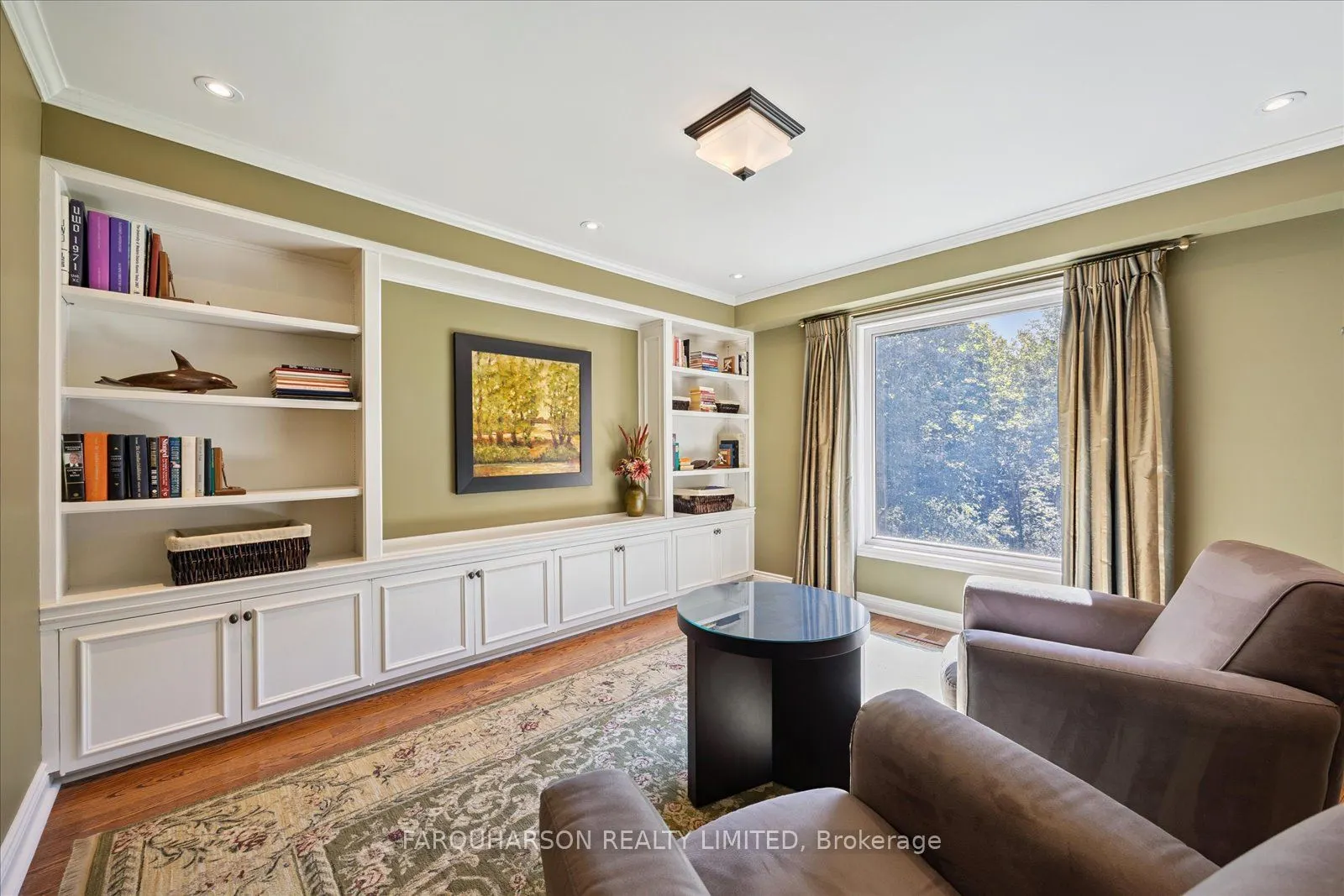 15 Skyridge Court
