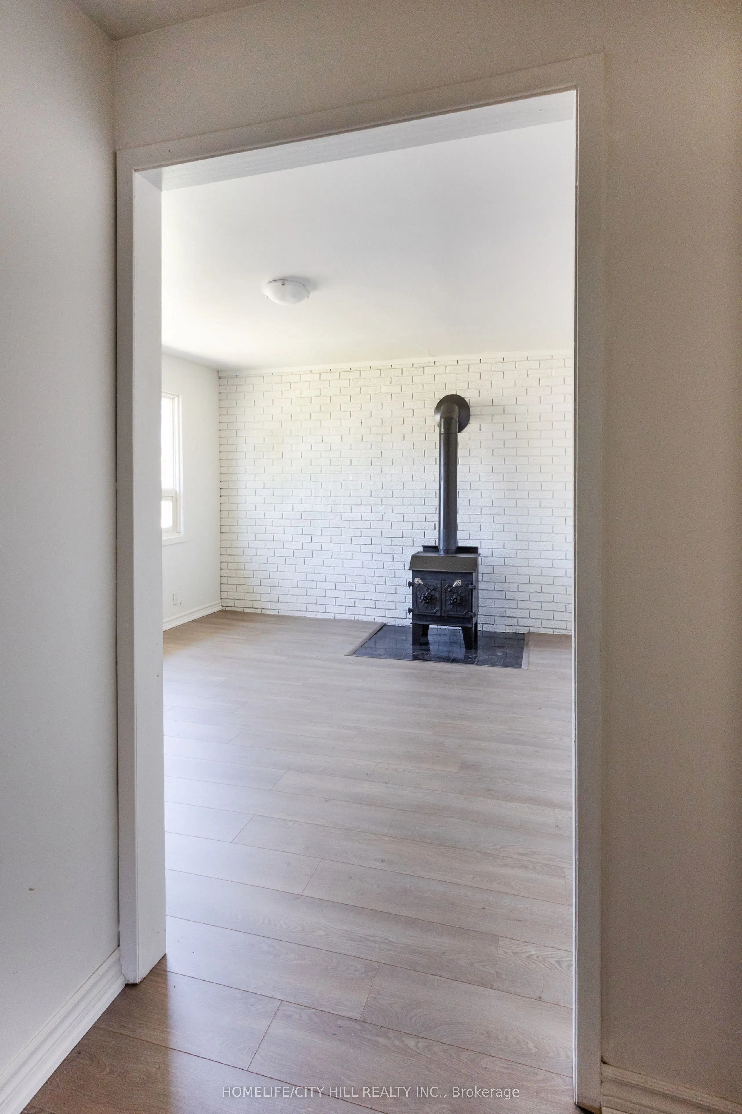347 Hollywood Drive