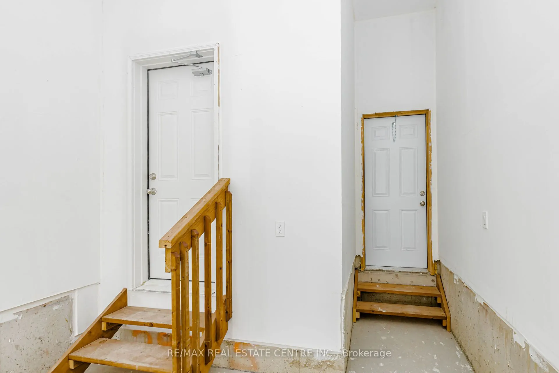 9 Mayapple Street