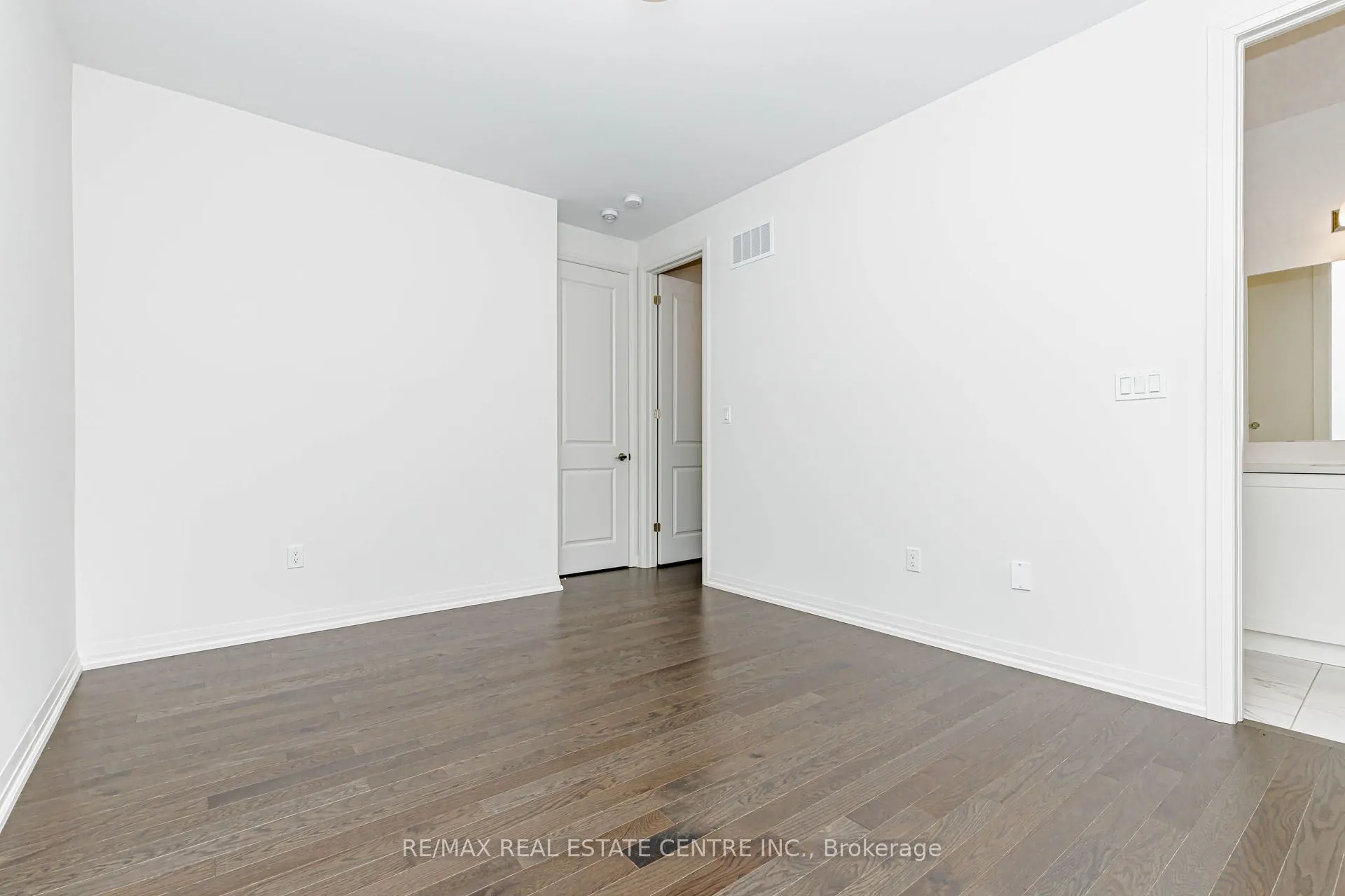 9 Mayapple Street