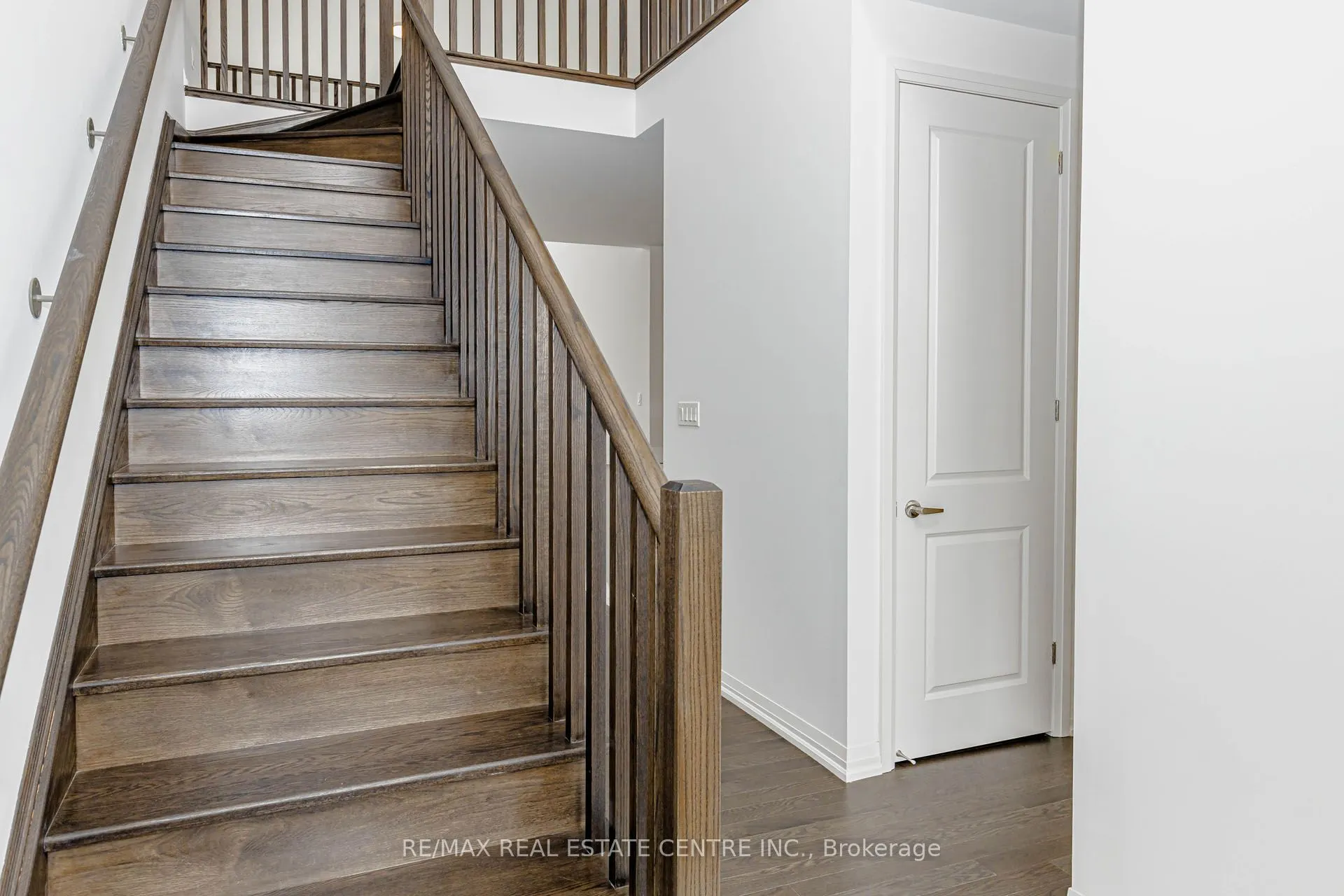 9 Mayapple Street