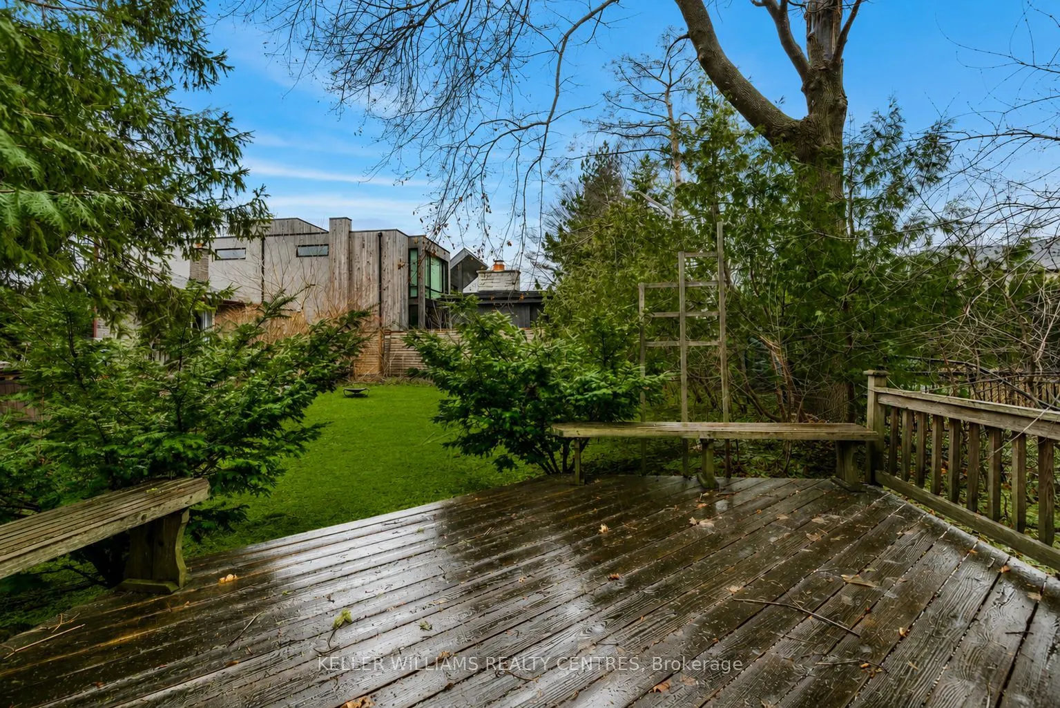 10 Hawthorne Lane