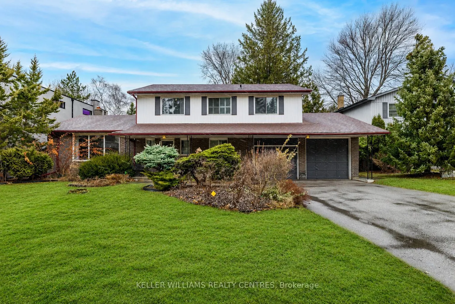 10 Hawthorne Lane
