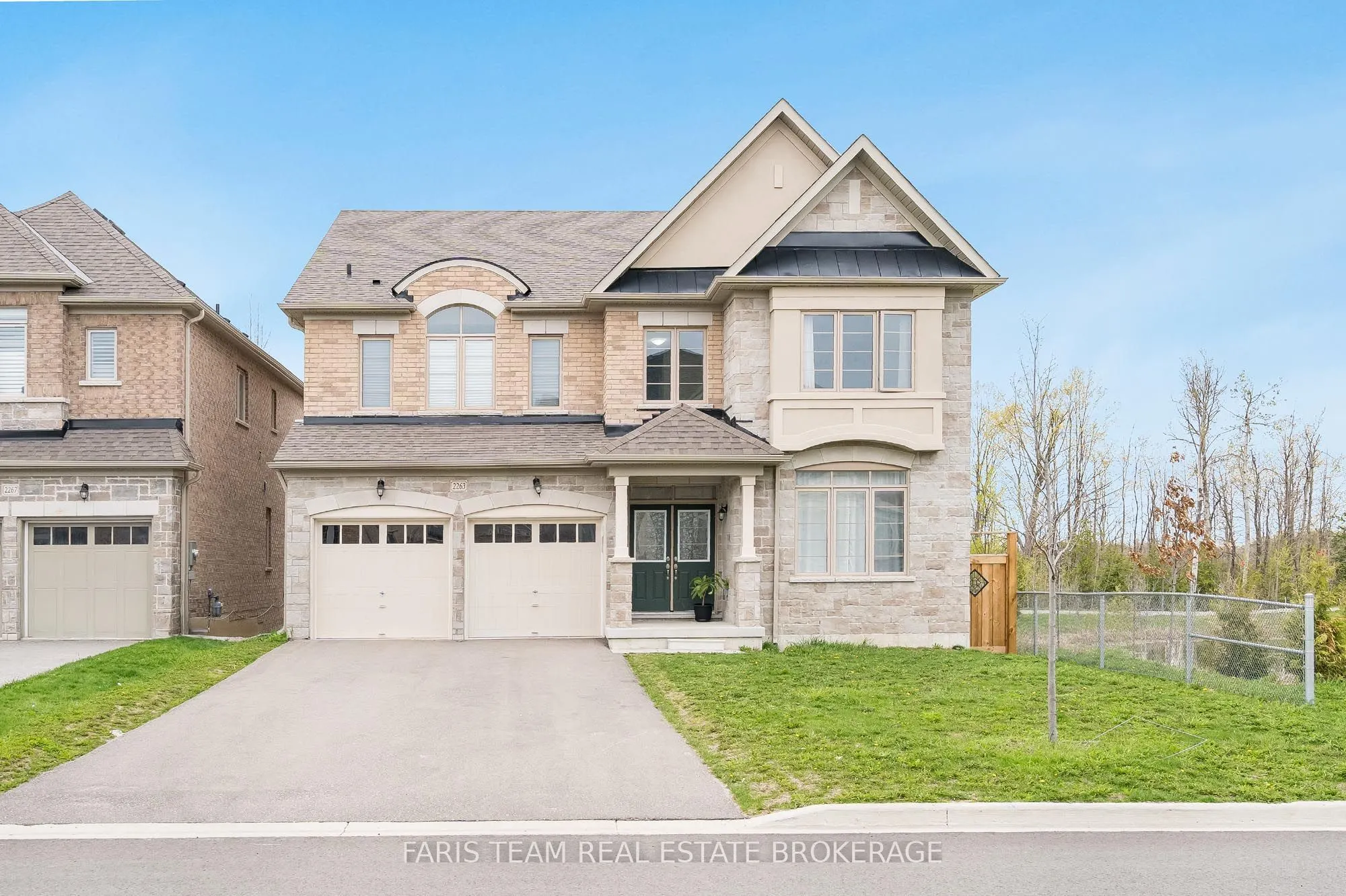 2263 Lozenby Street