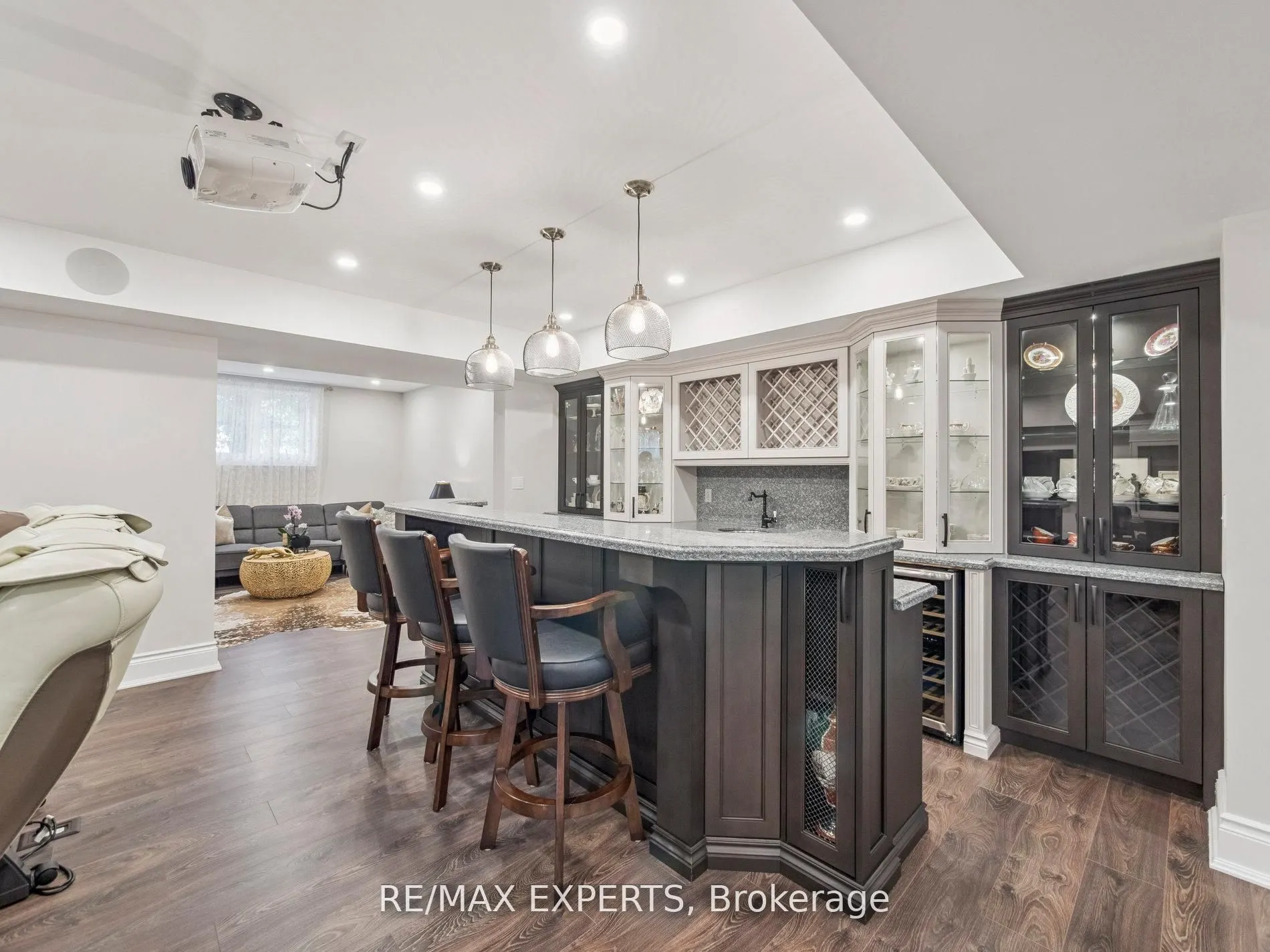 105 Eden Vale Drive S