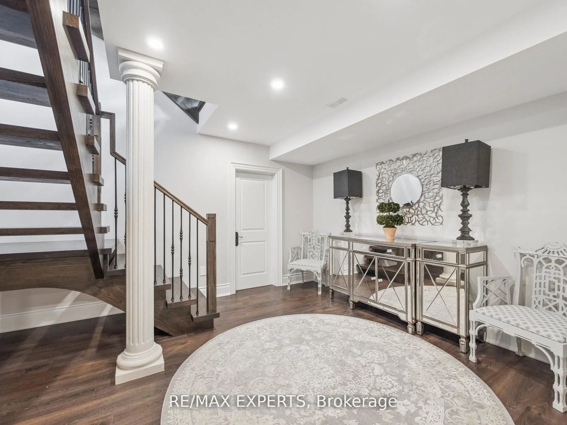 105 Eden Vale Drive S