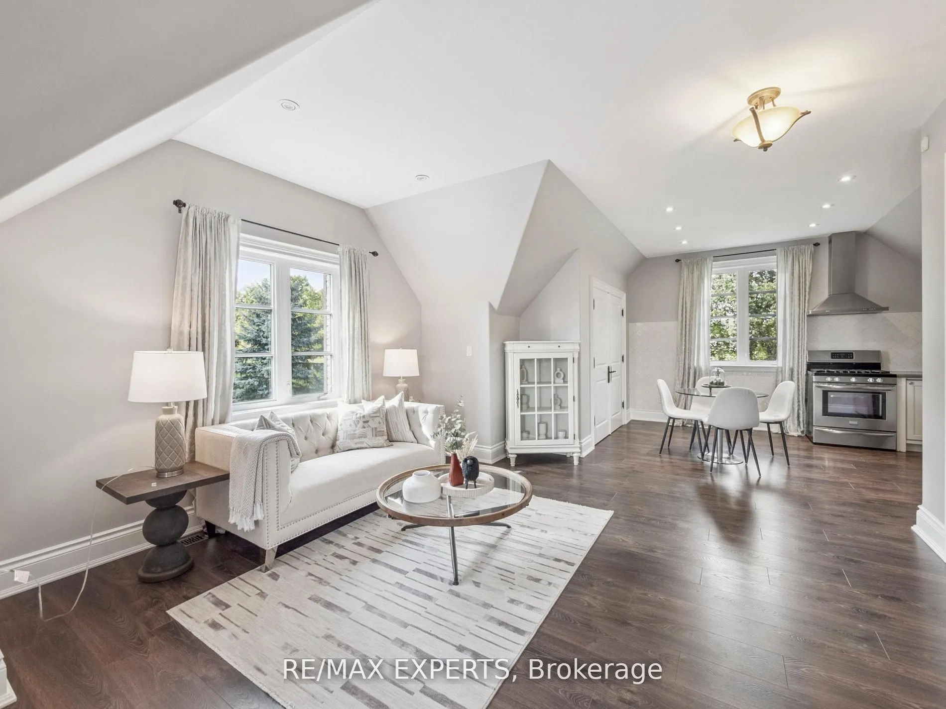 105 Eden Vale Drive S