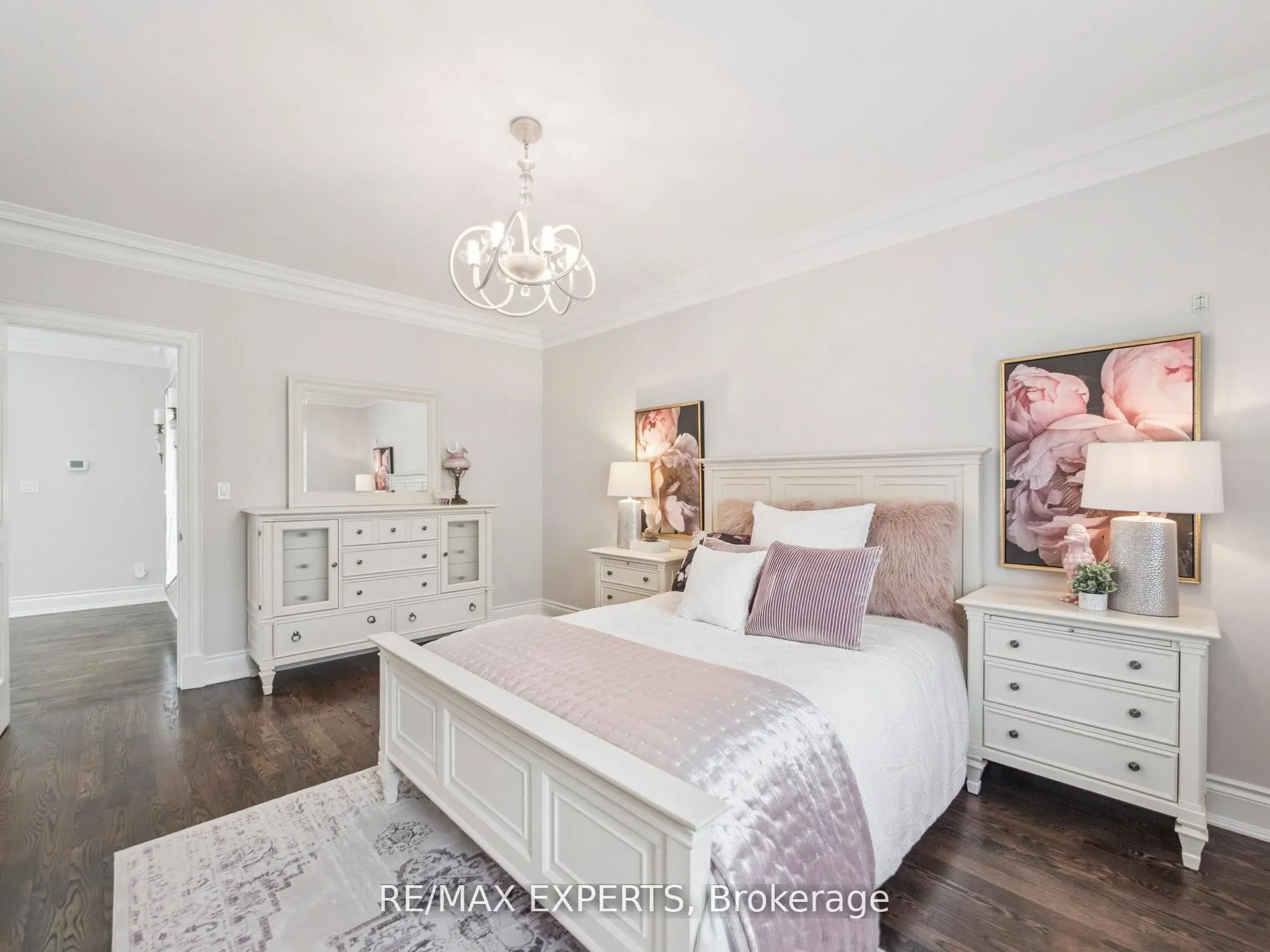 105 Eden Vale Drive S