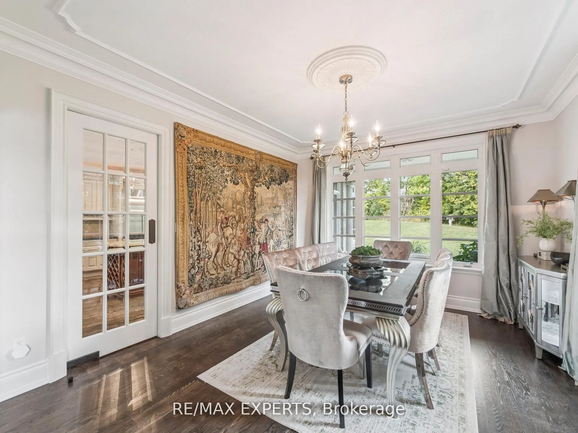 105 Eden Vale Drive S