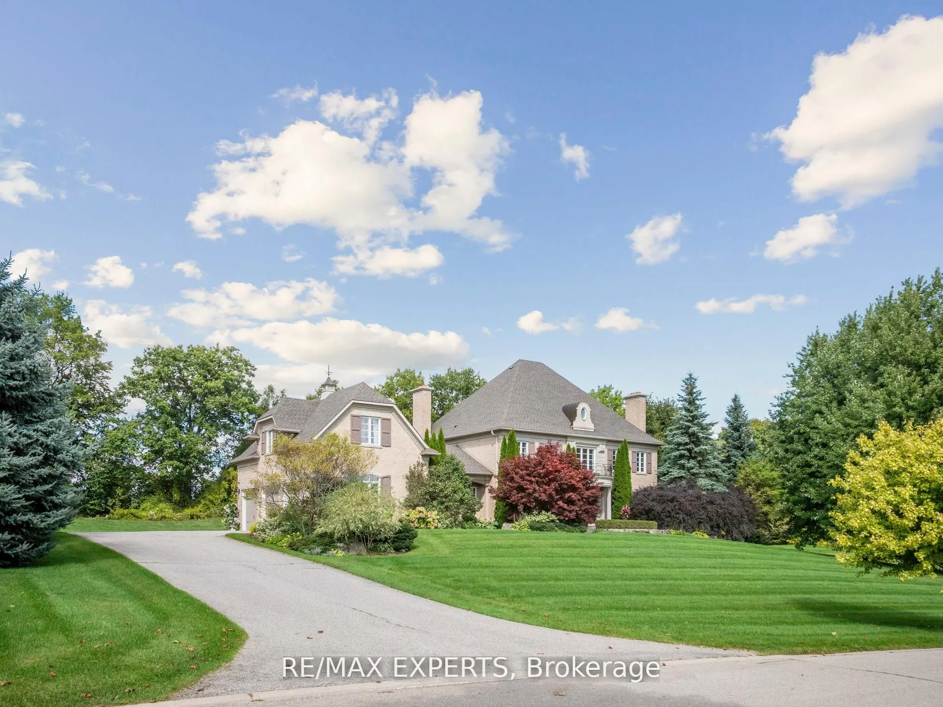 105 Eden Vale Drive S