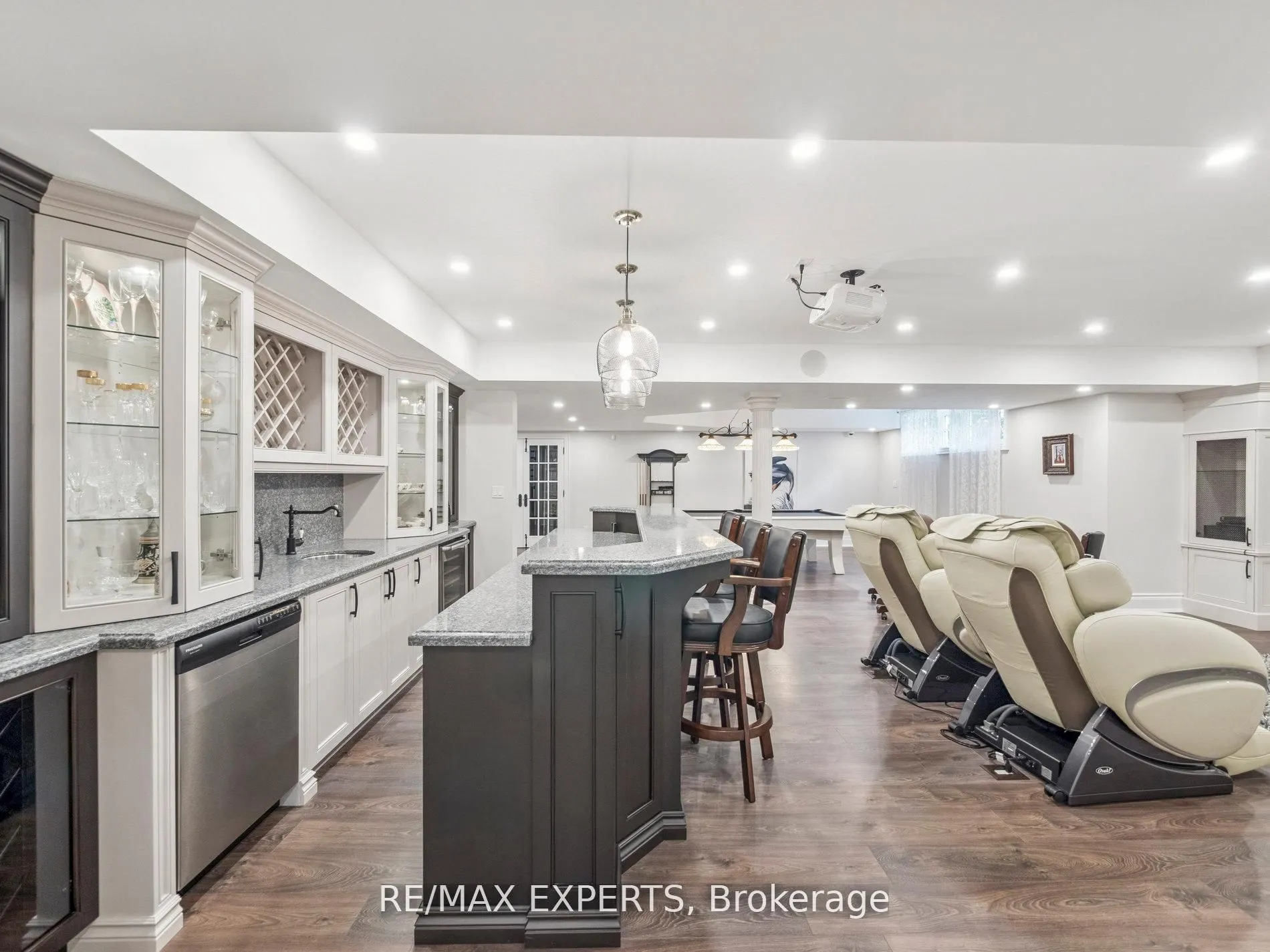 105 Eden Vale Drive S