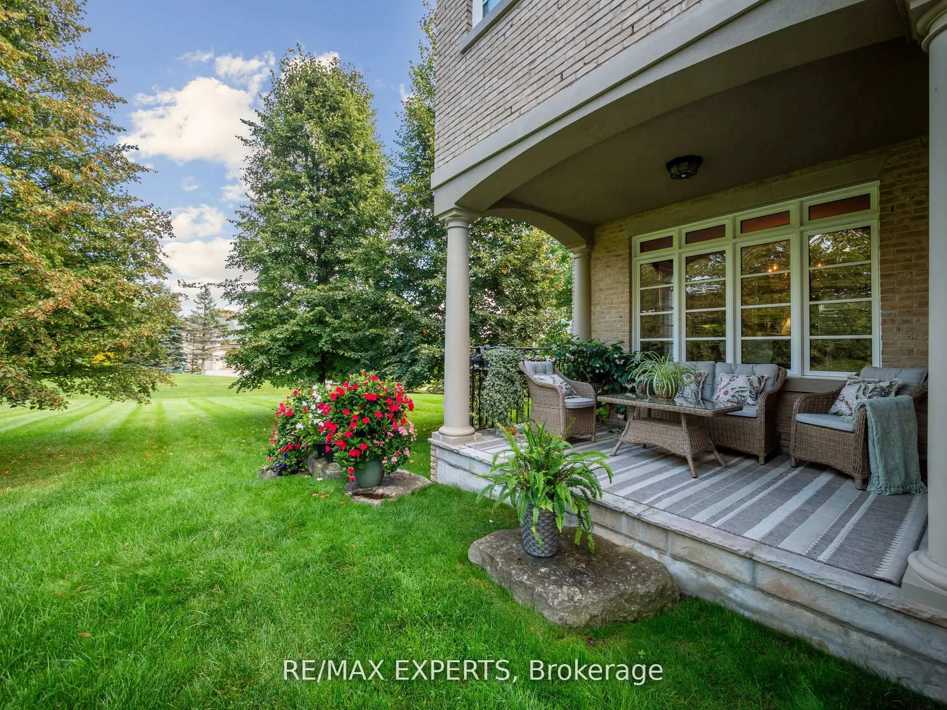 105 Eden Vale Drive S