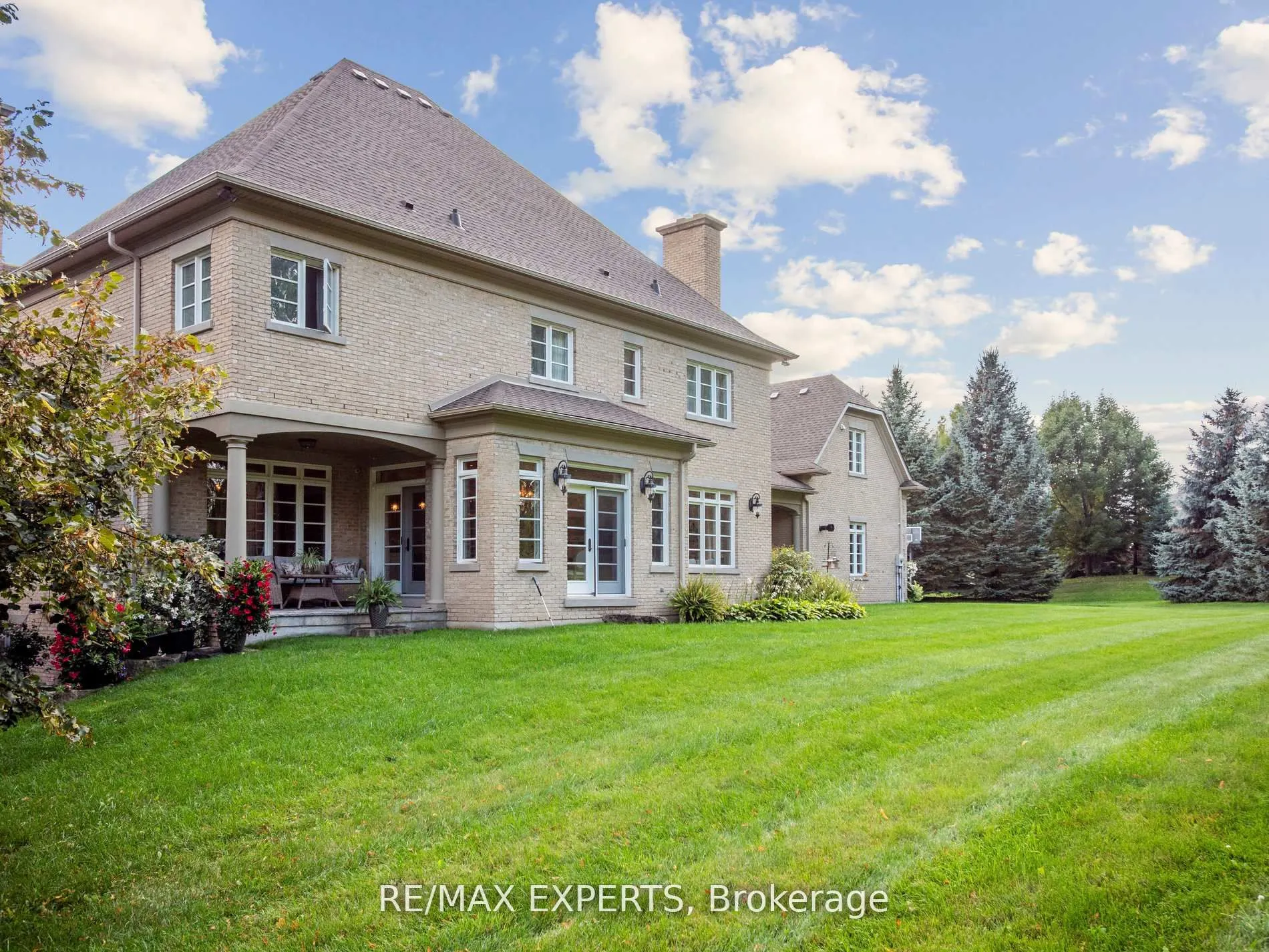 105 Eden Vale Drive S