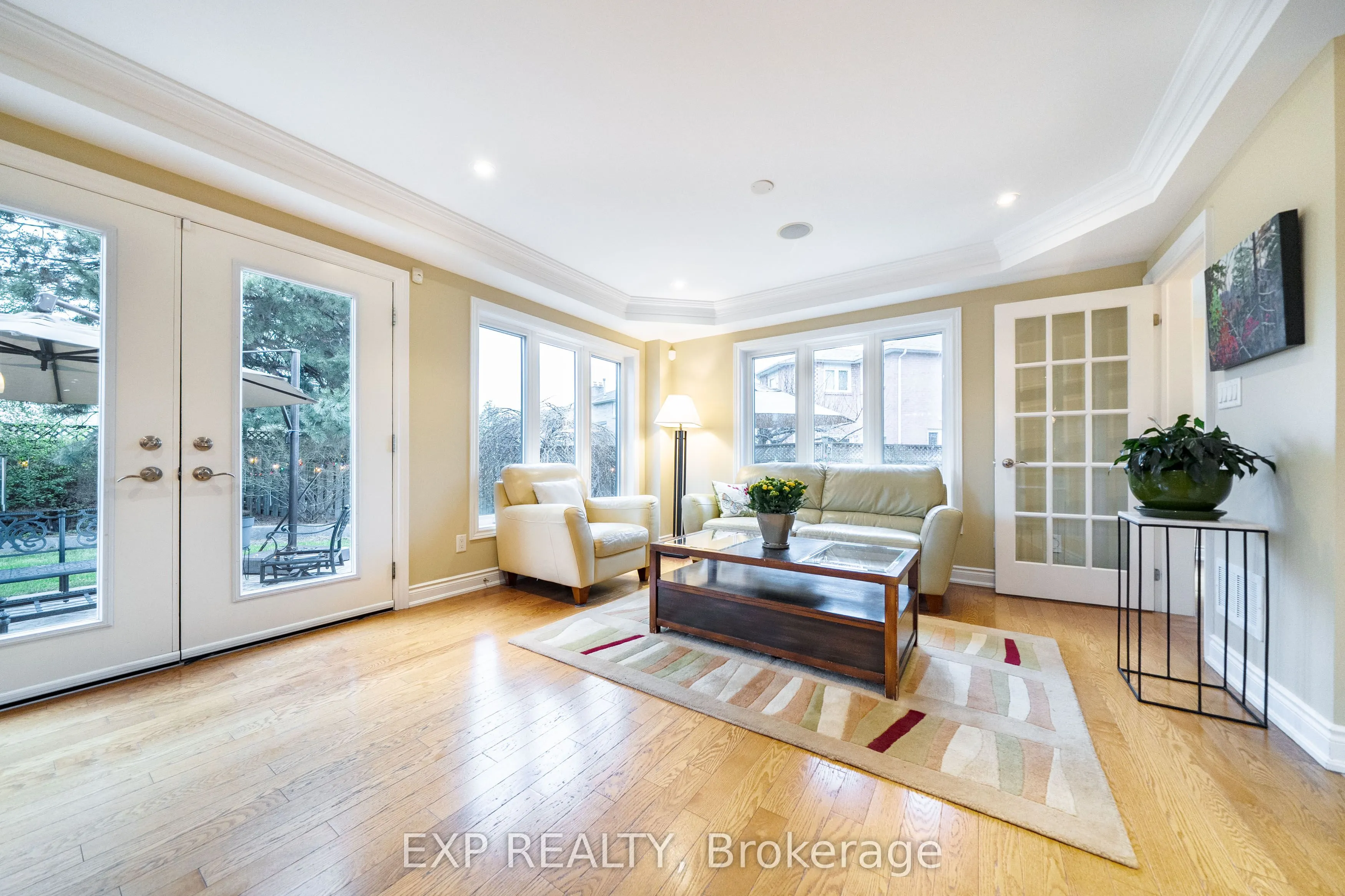 90 Brillinger Street