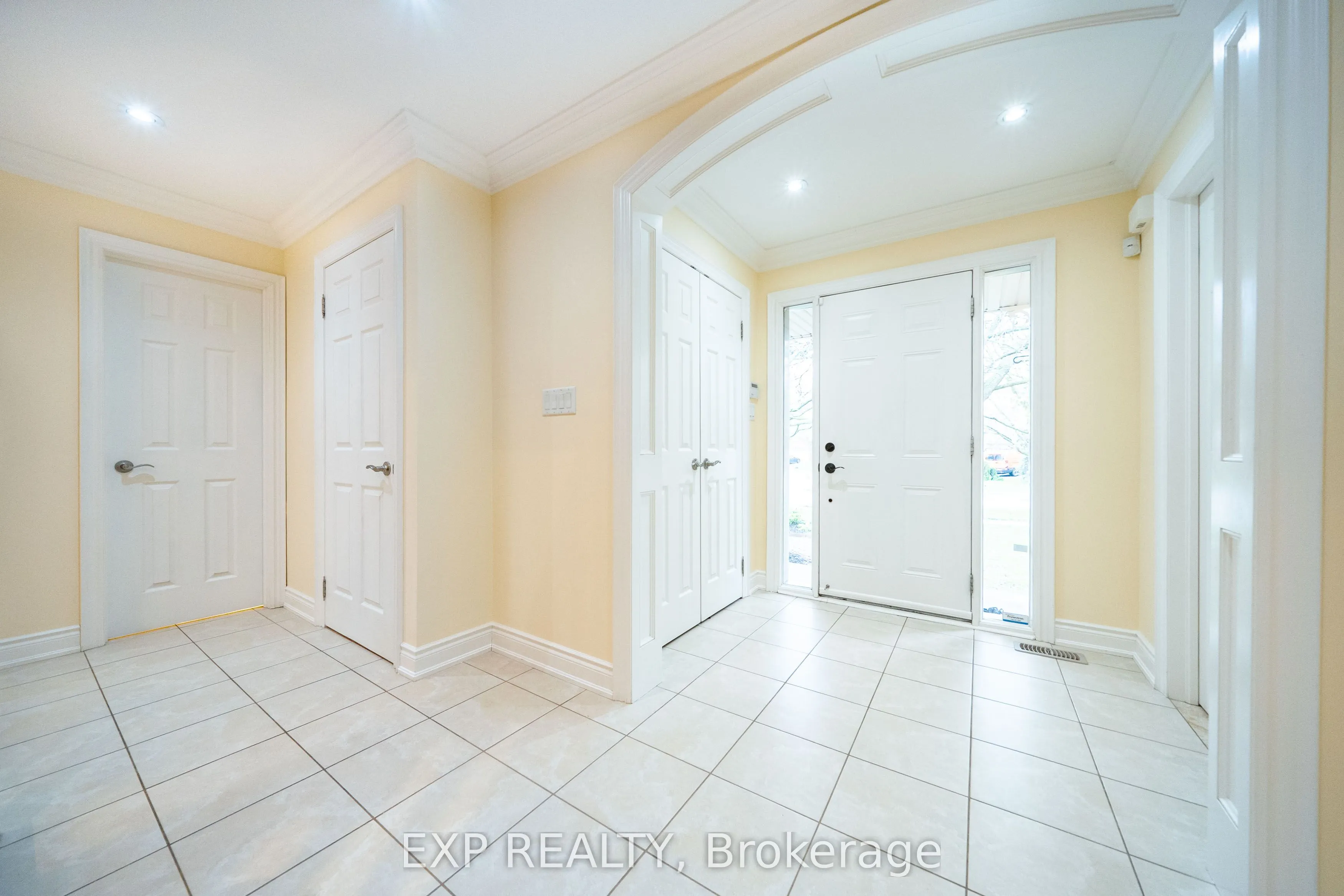 90 Brillinger Street