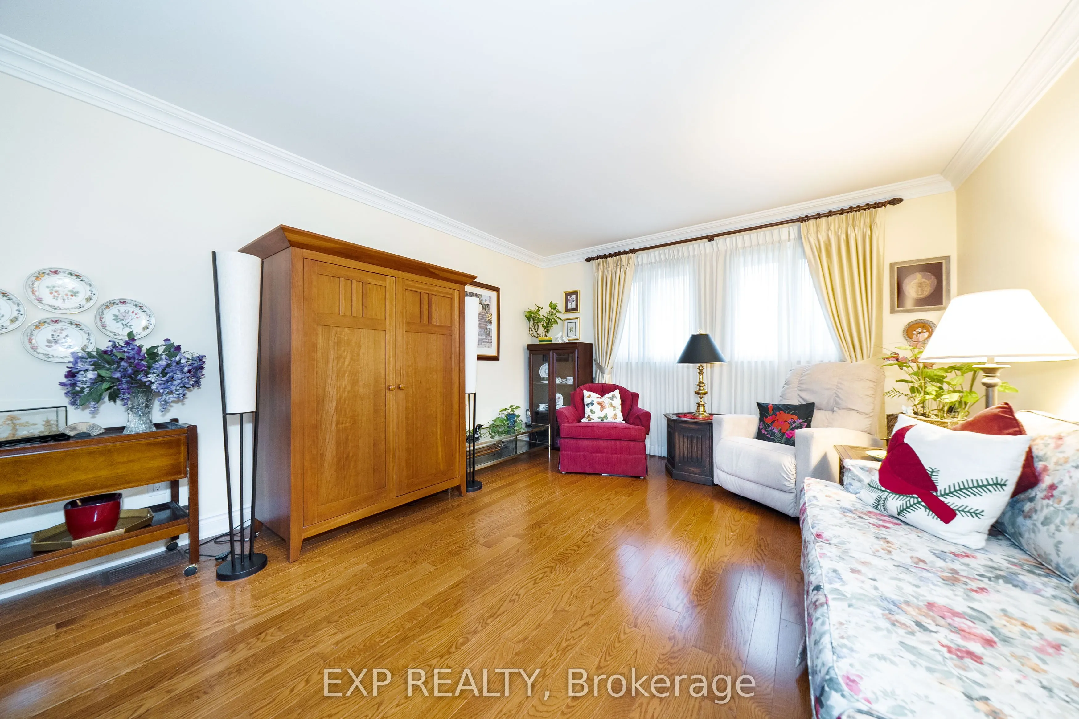 90 Brillinger Street