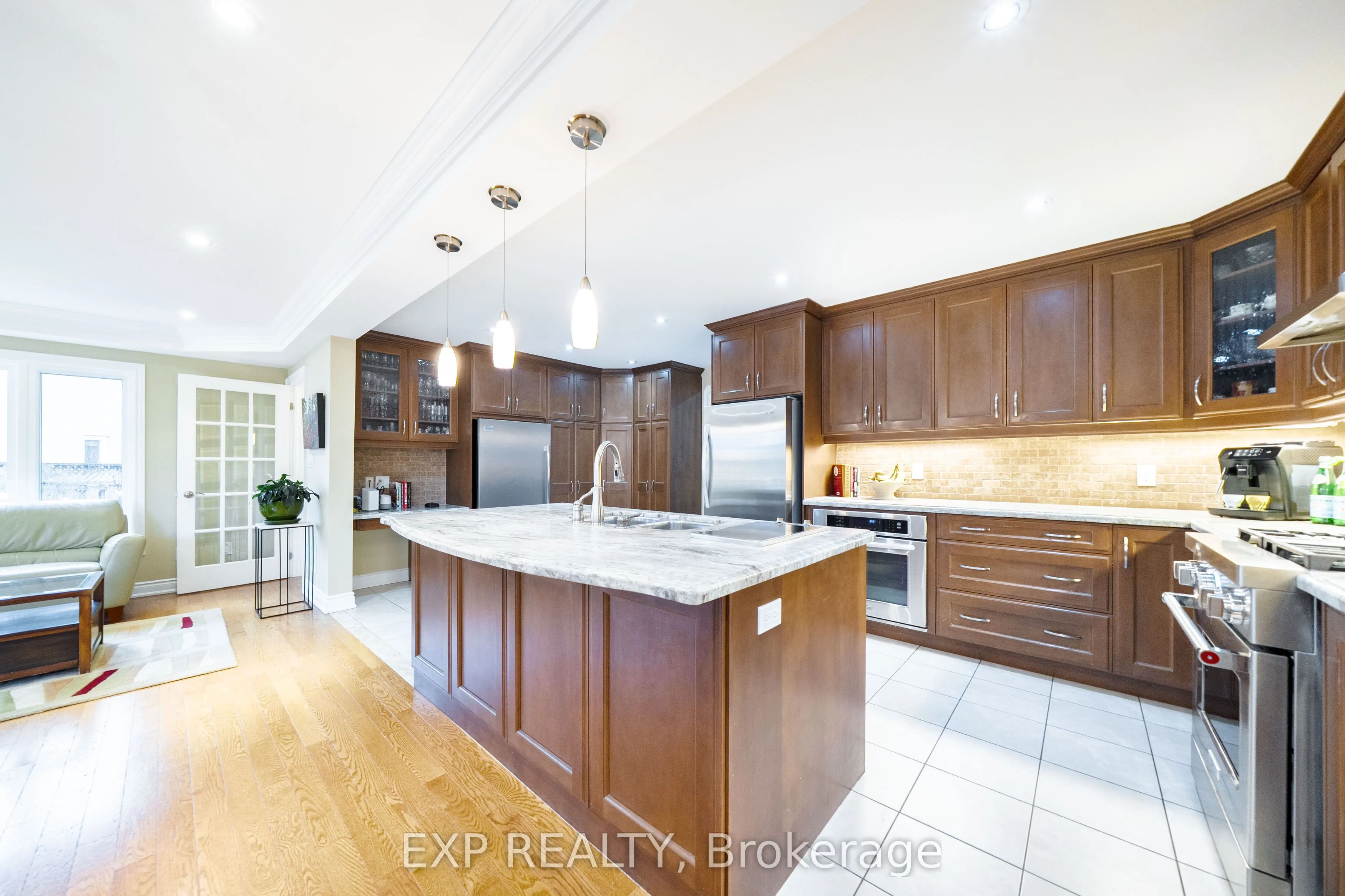 90 Brillinger Street