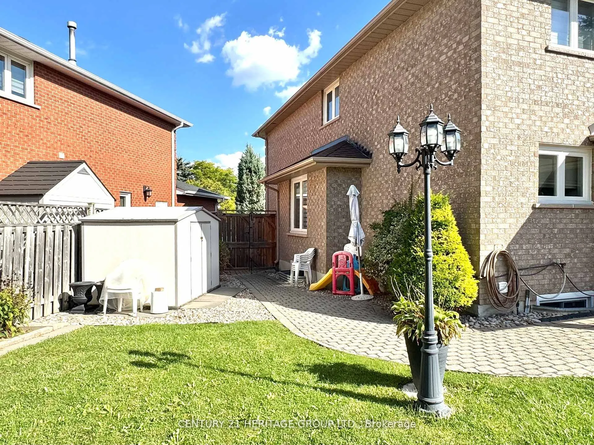 12 Lavinio Court