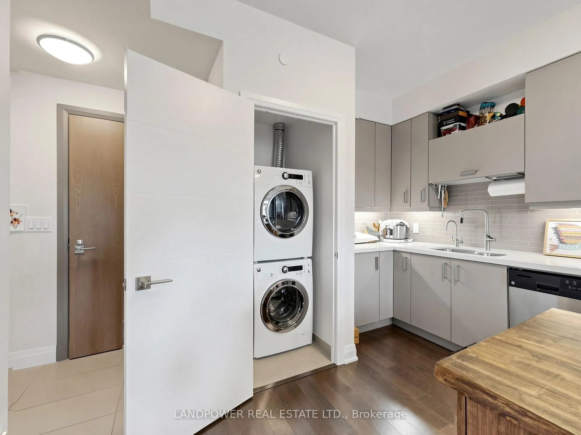 18 Uptown Drive #120