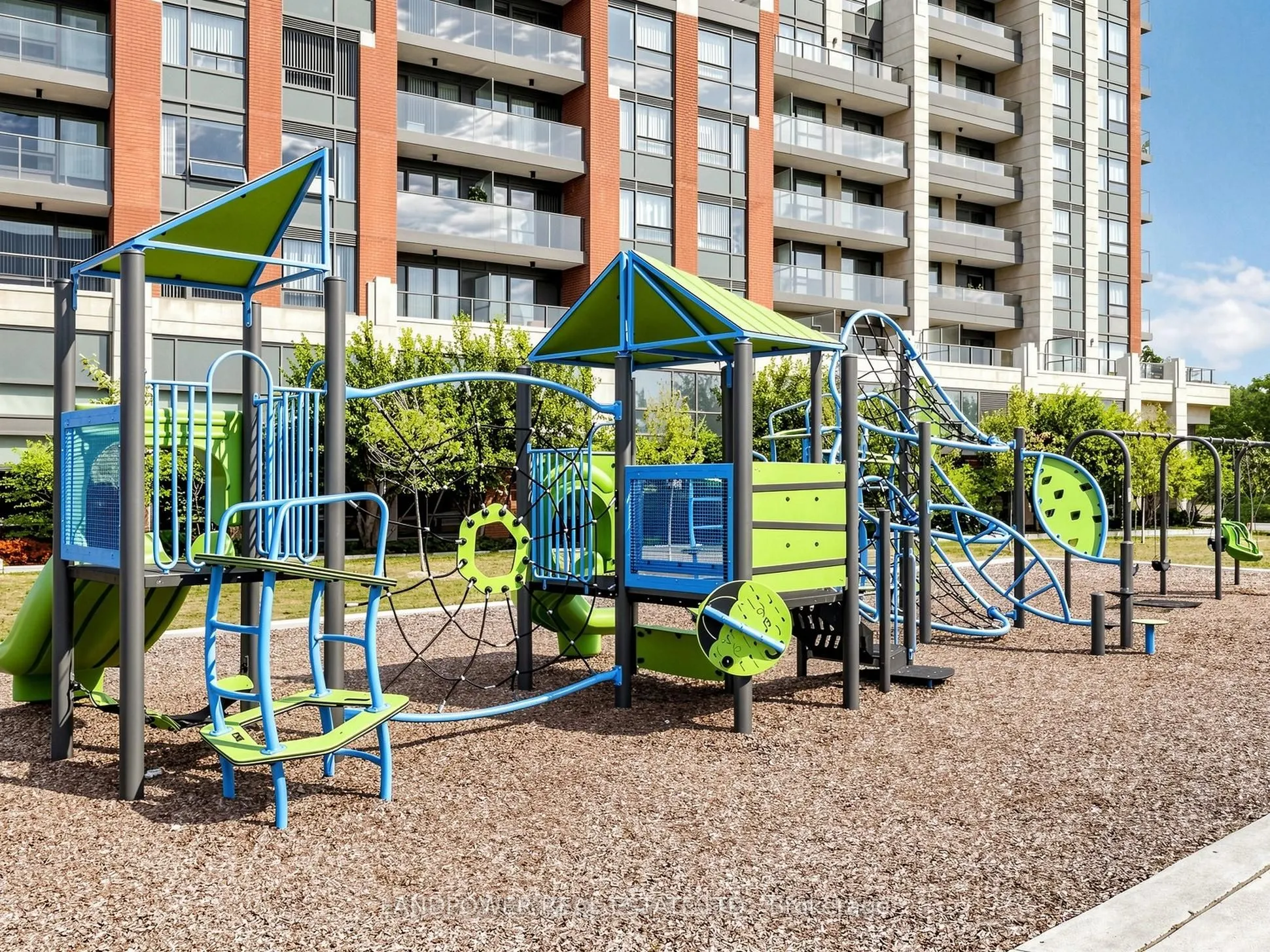 18 Uptown Drive #120