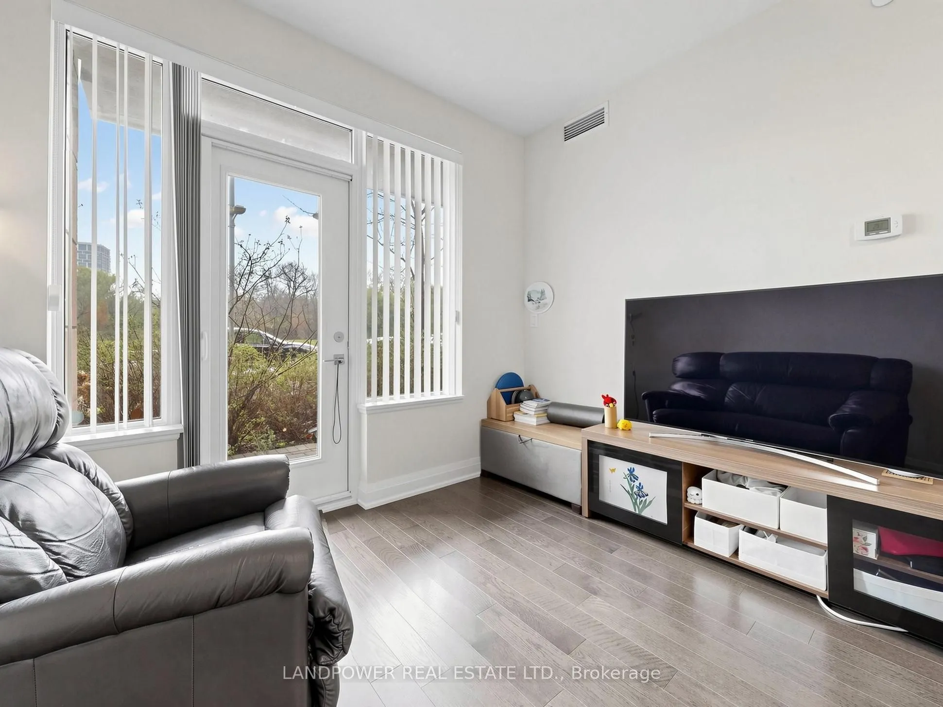 18 Uptown Drive #120