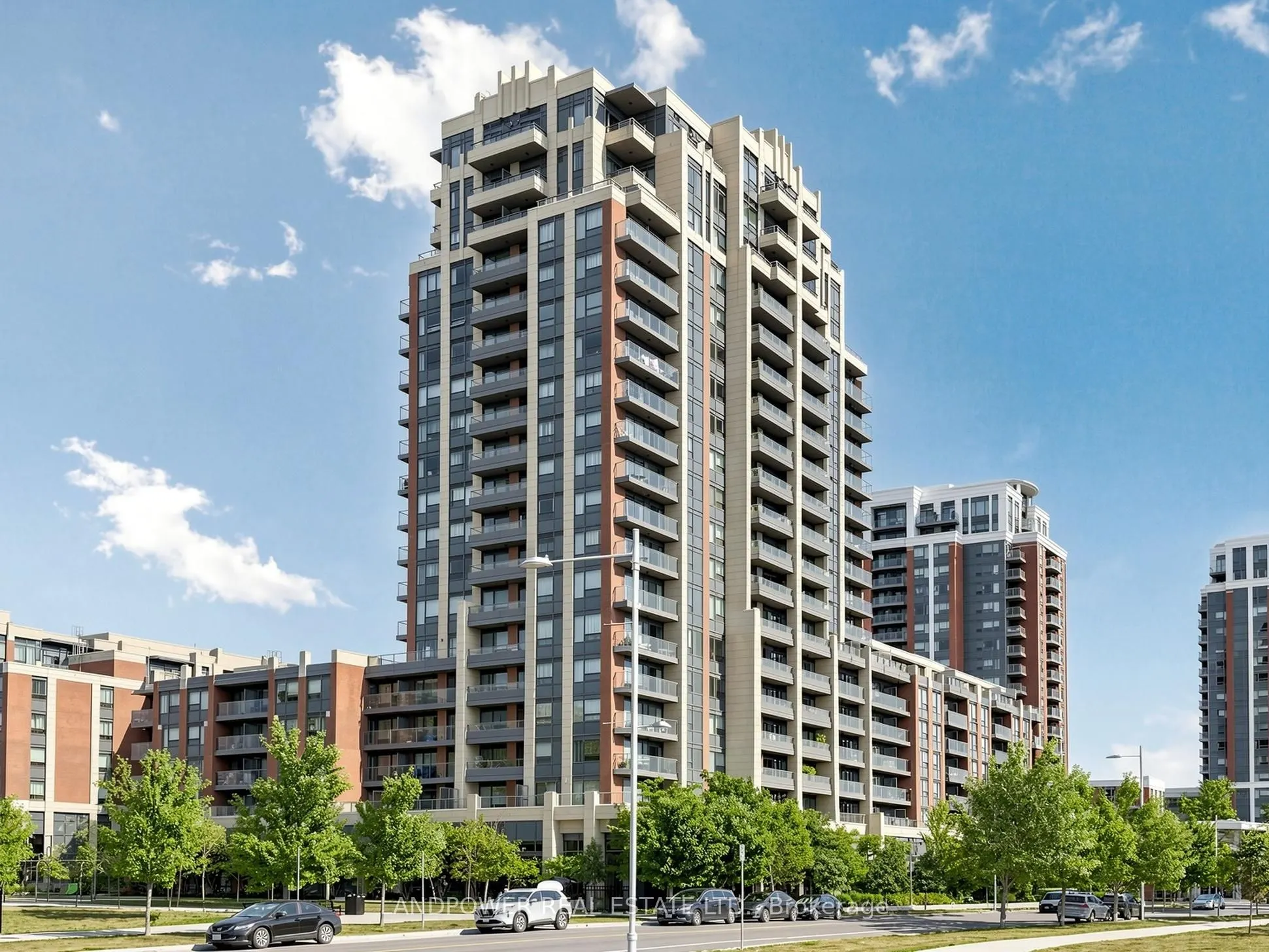 18 Uptown Drive #120