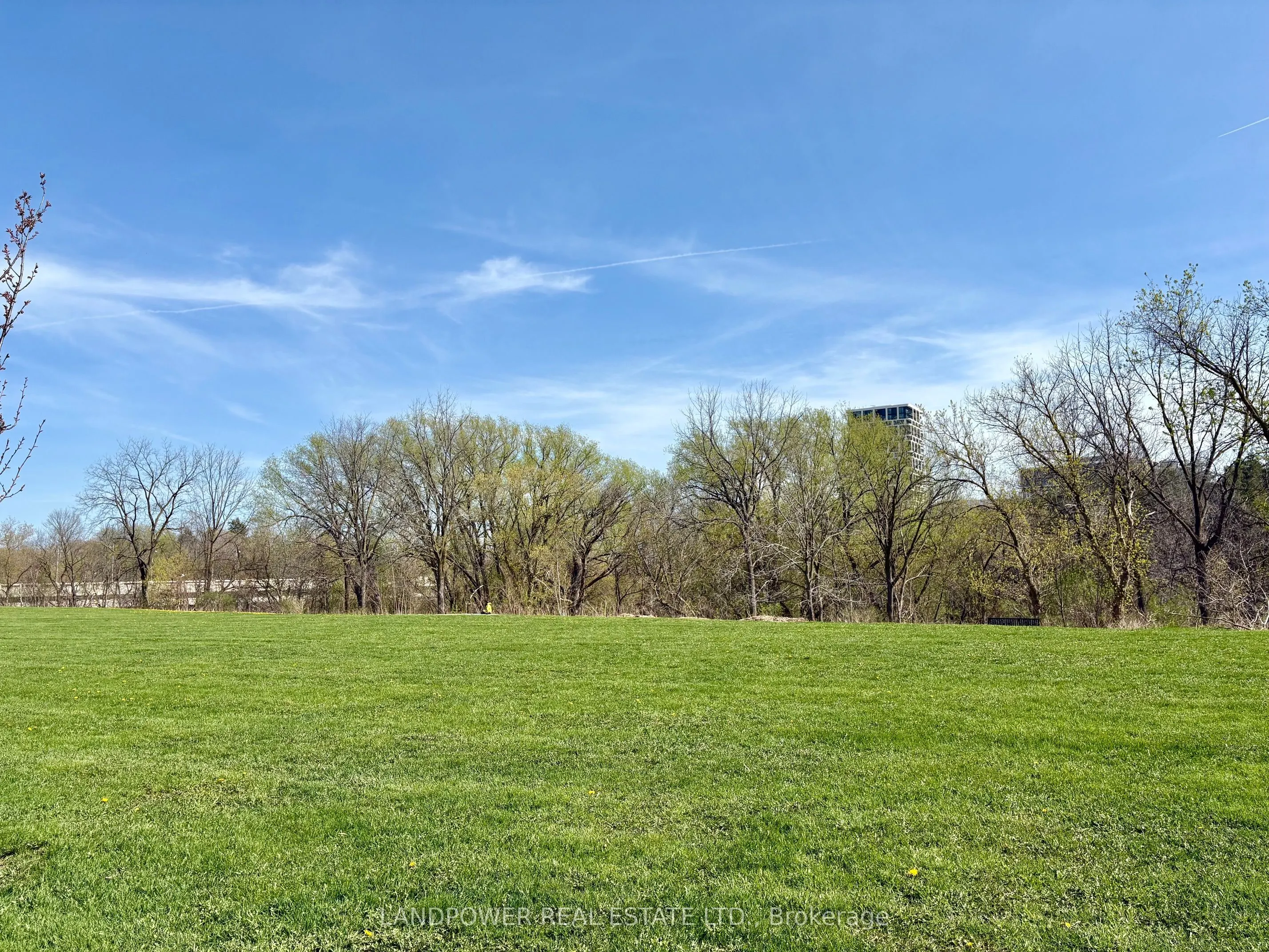 18 Uptown Drive #120