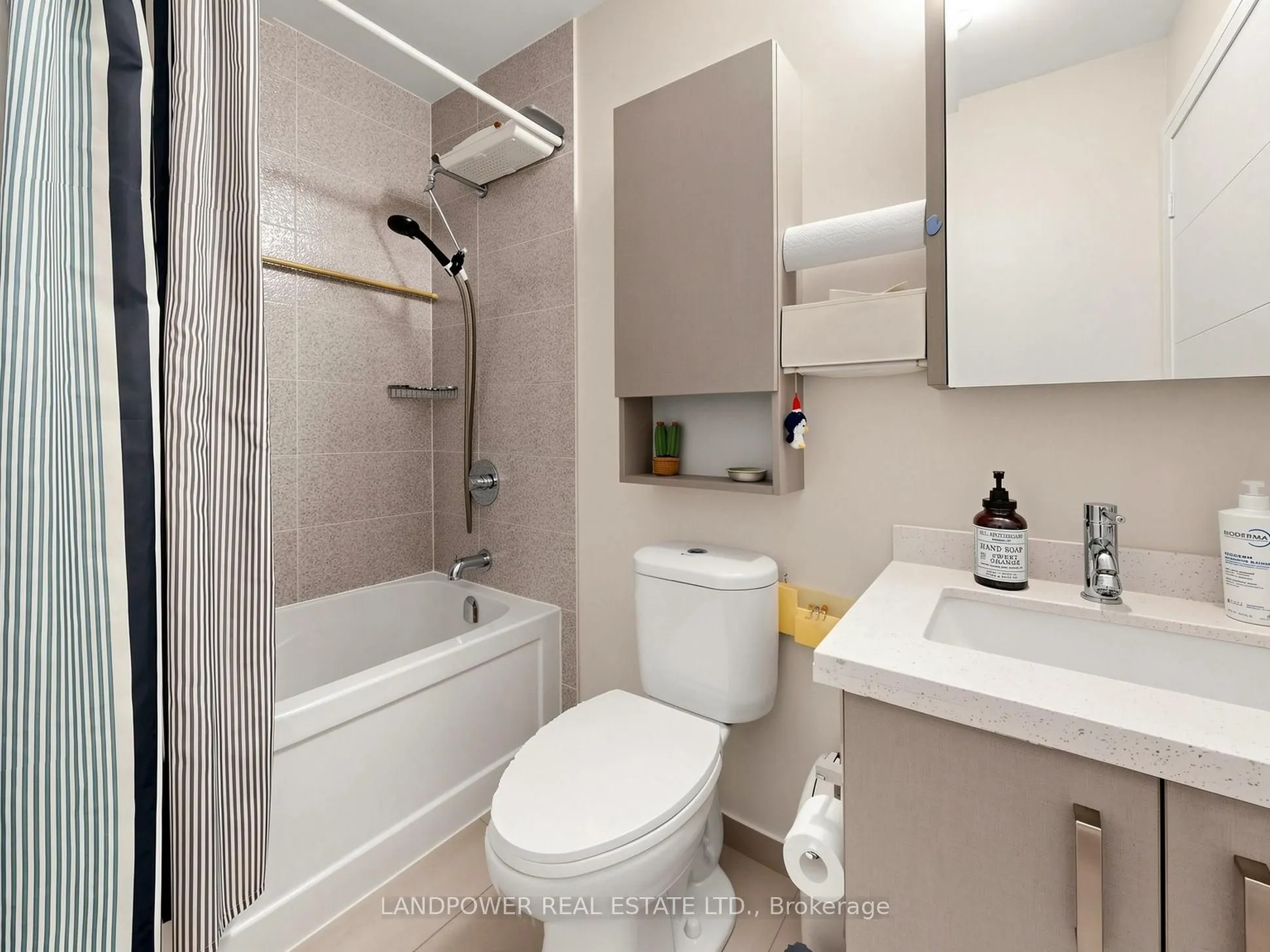 18 Uptown Drive #120