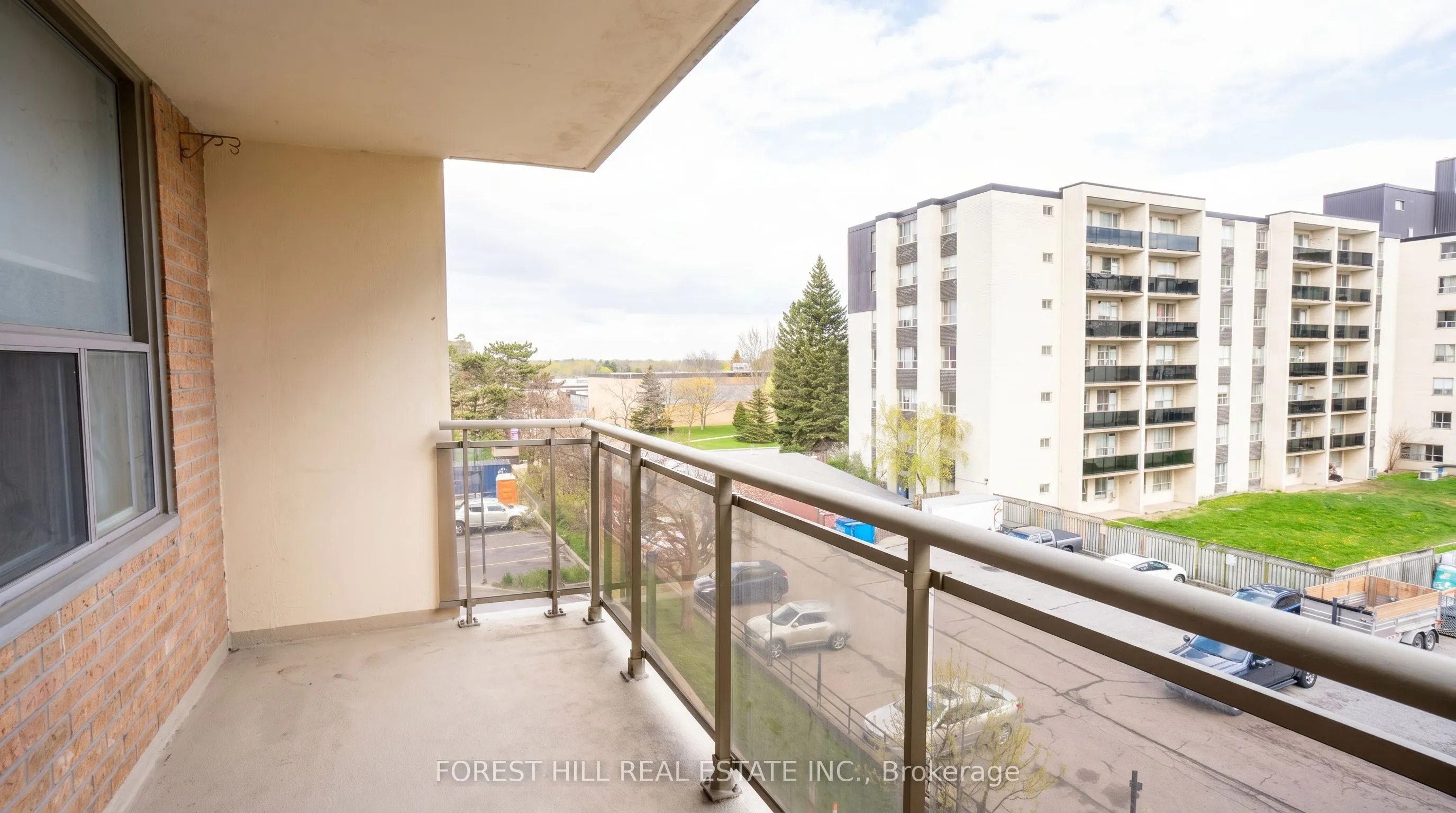 180 DUDLEY Avenue #302