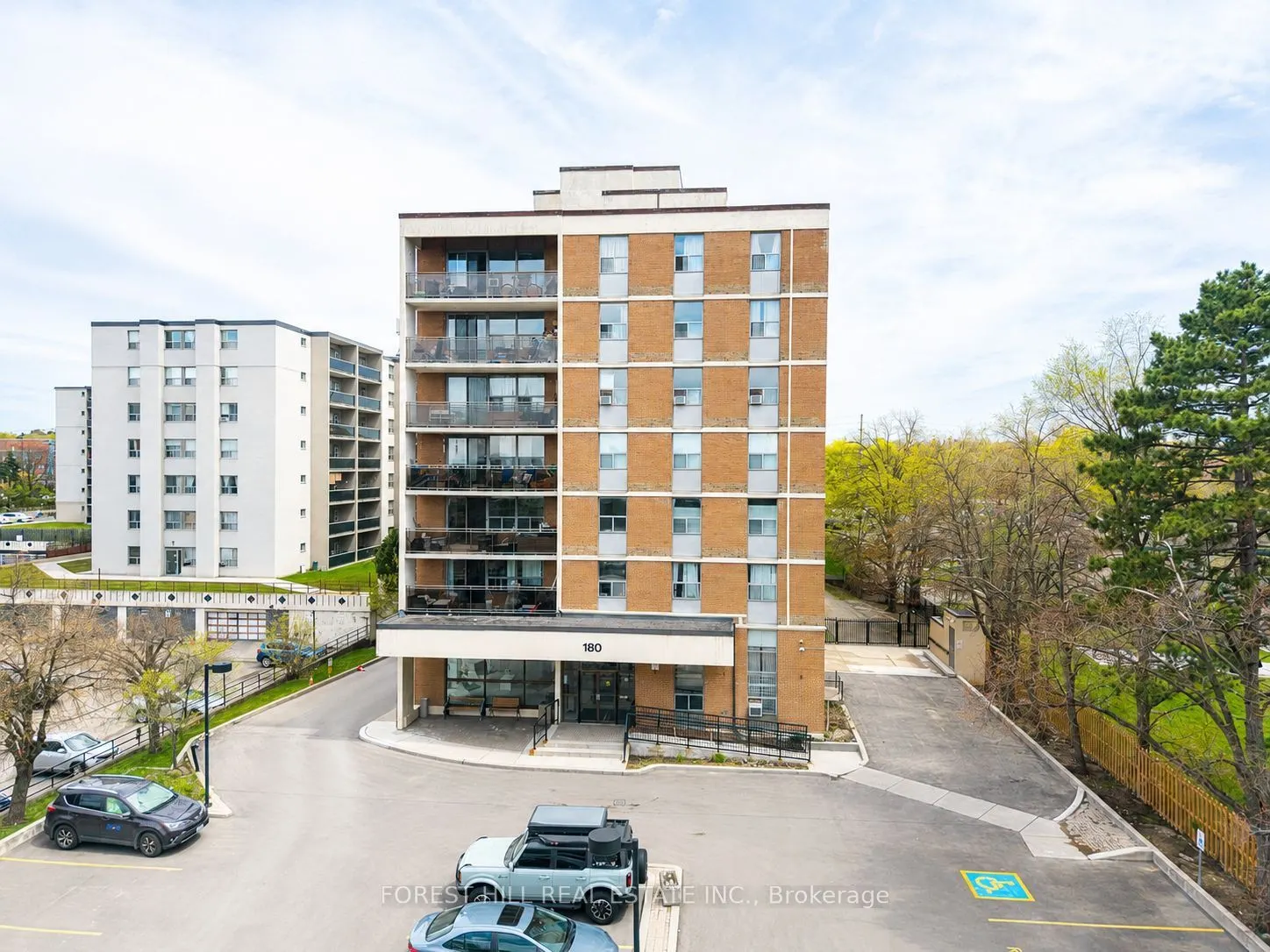 180 DUDLEY Avenue #302