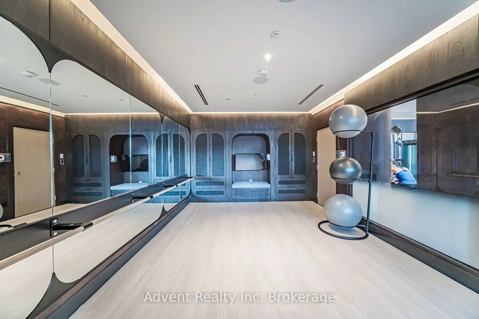 397 Royal Orchard Boulevard #103