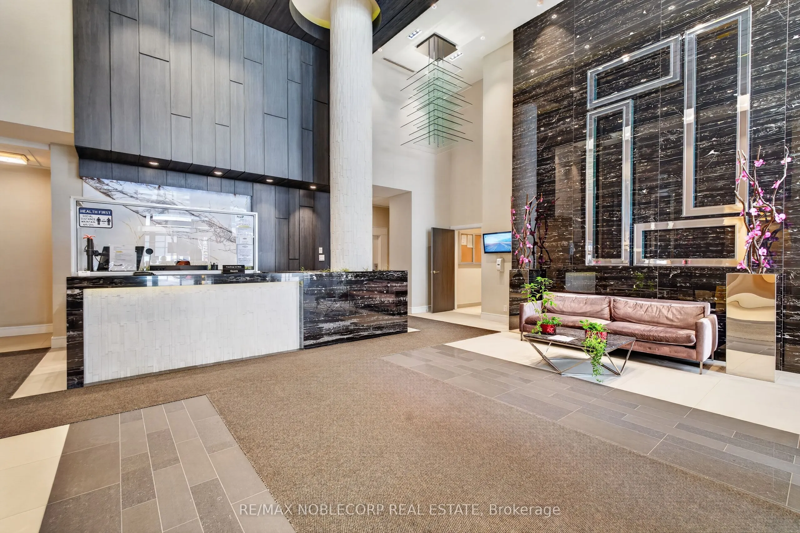 9199 Yonge Street N #102SE