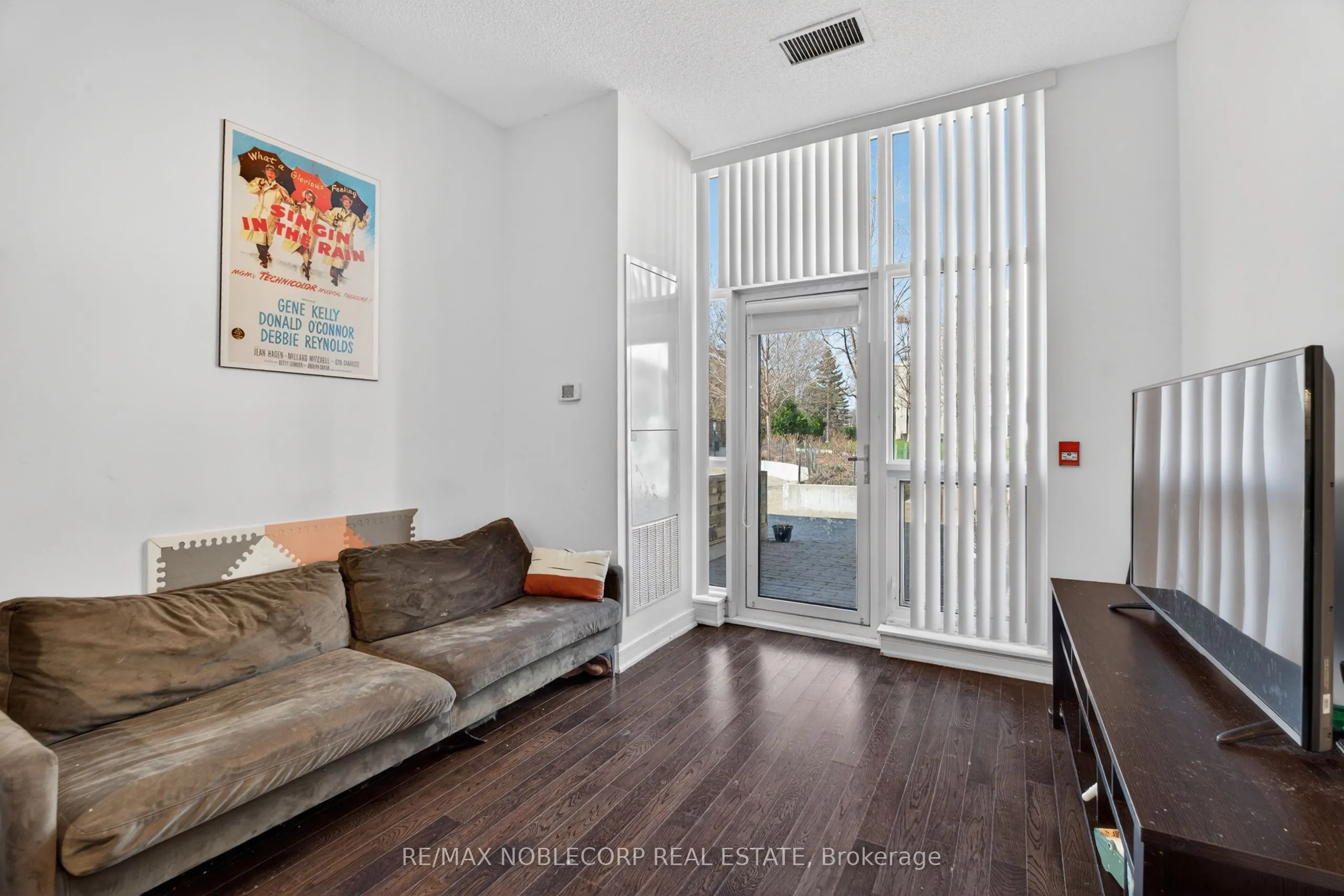 9199 Yonge Street N #102SE