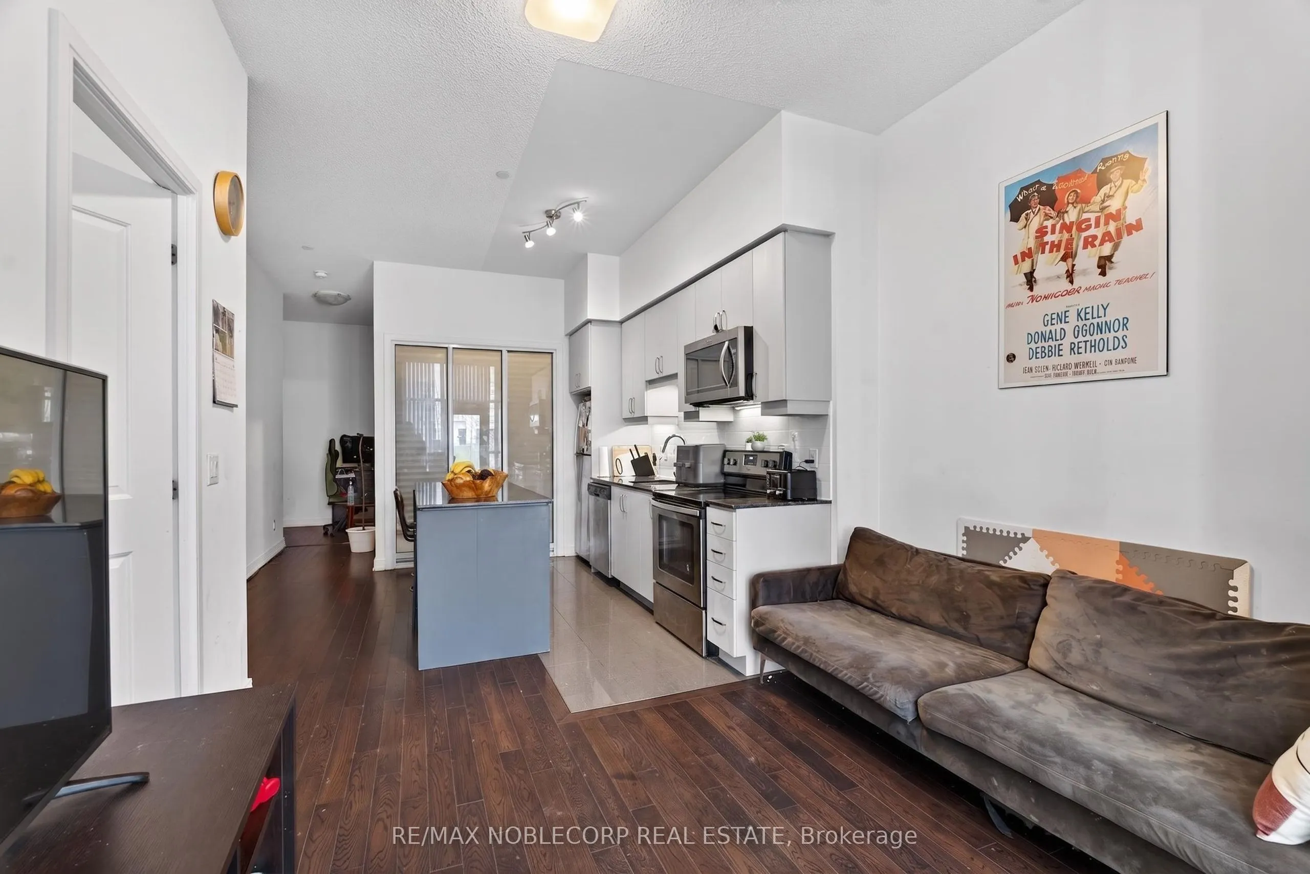 9199 Yonge Street N #102SE