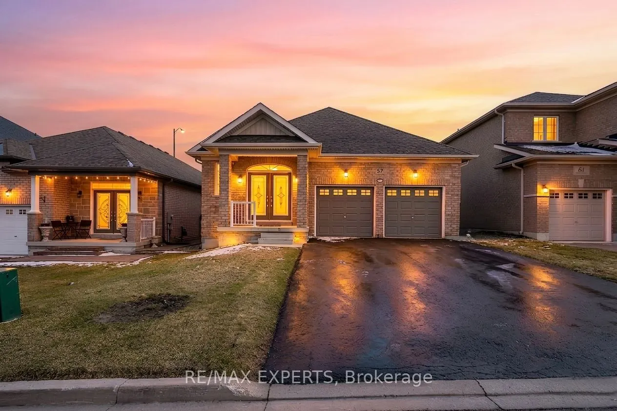 57 Hopkins Crescent N